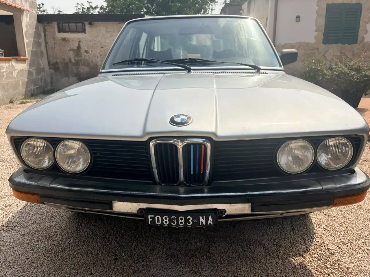 BMW 518