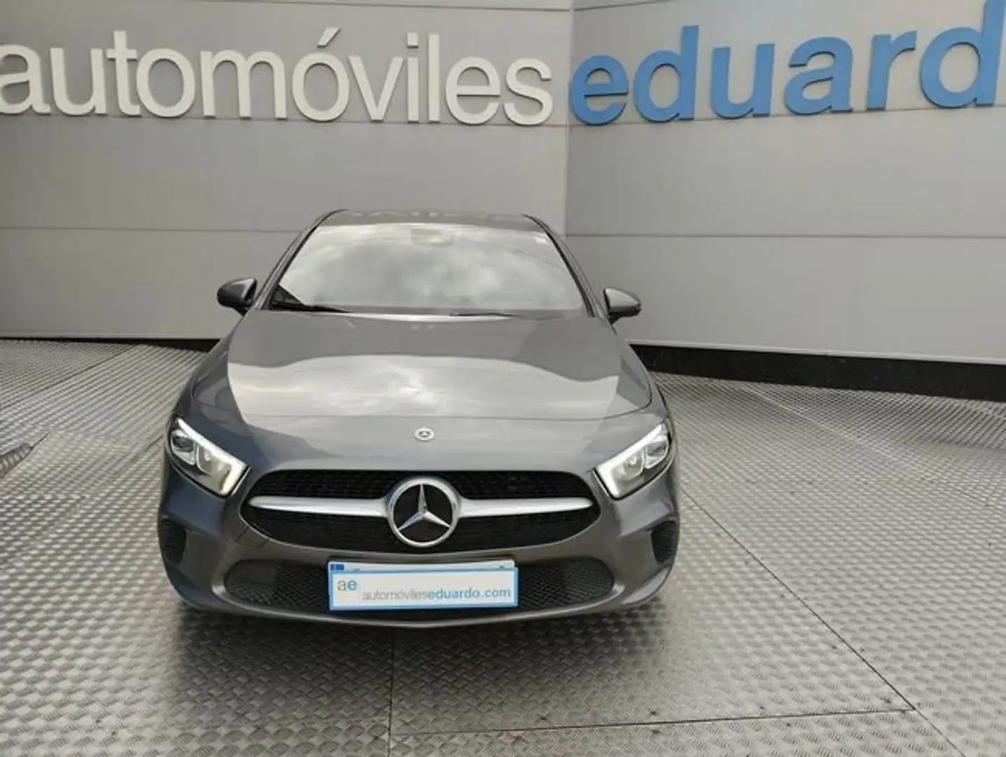 Mercedes-Benz A 250 e Grijs - 2