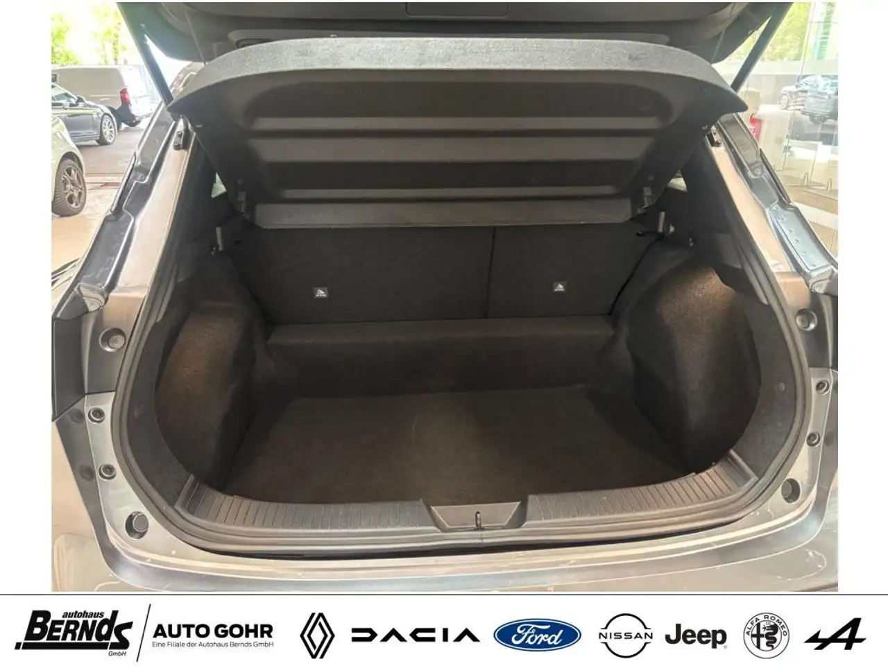 Nissan Qashqai 1.3 Acenta Klima PDC Navi WinterP. Kamera CarPlay, миниатюра 6