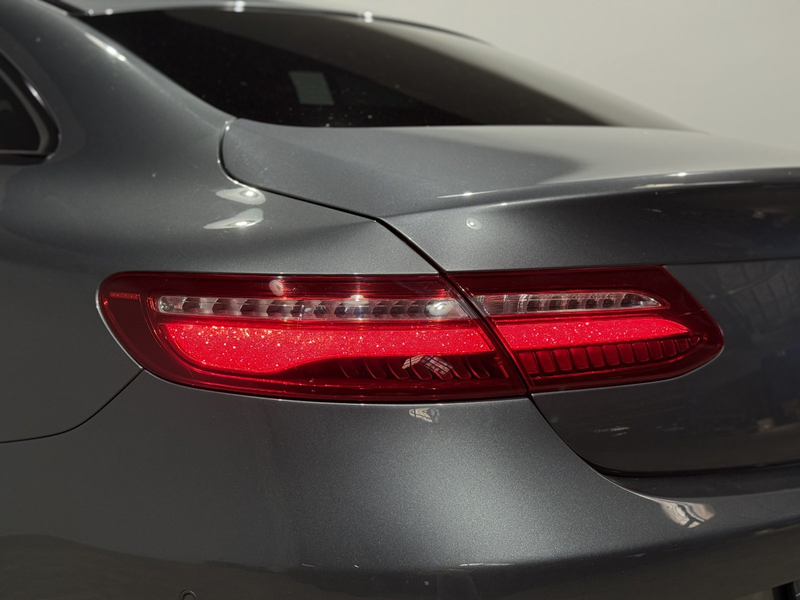 Mercedes-Benz E 400 d AMG Line 4M Multibeam — photo 12