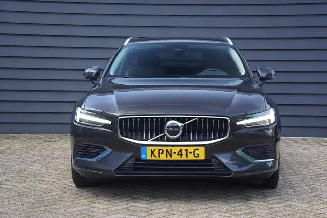 Volvo V60 view 11