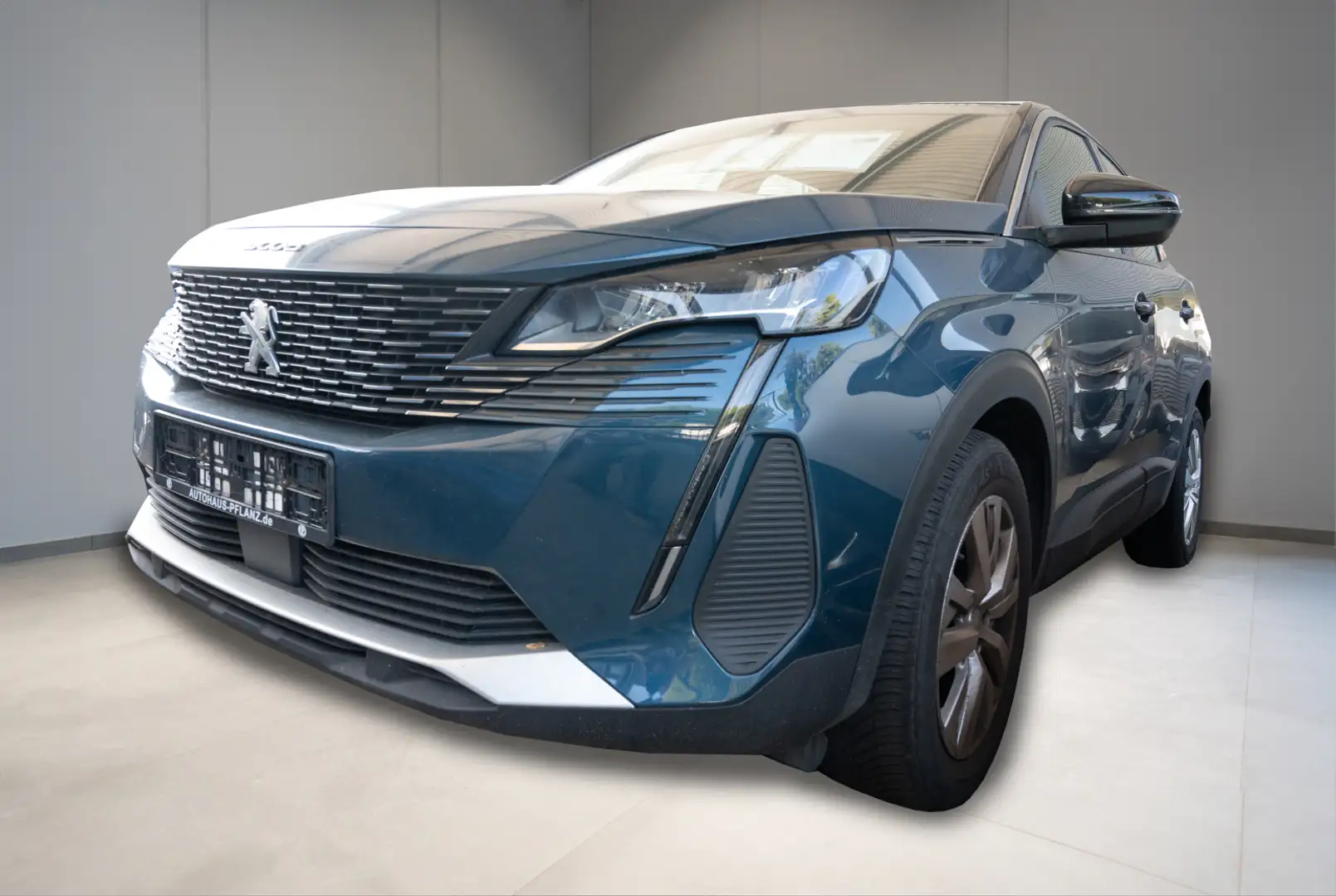 Peugeot 3008 Active Pack 1.2 PureTech 130 Blau - 1