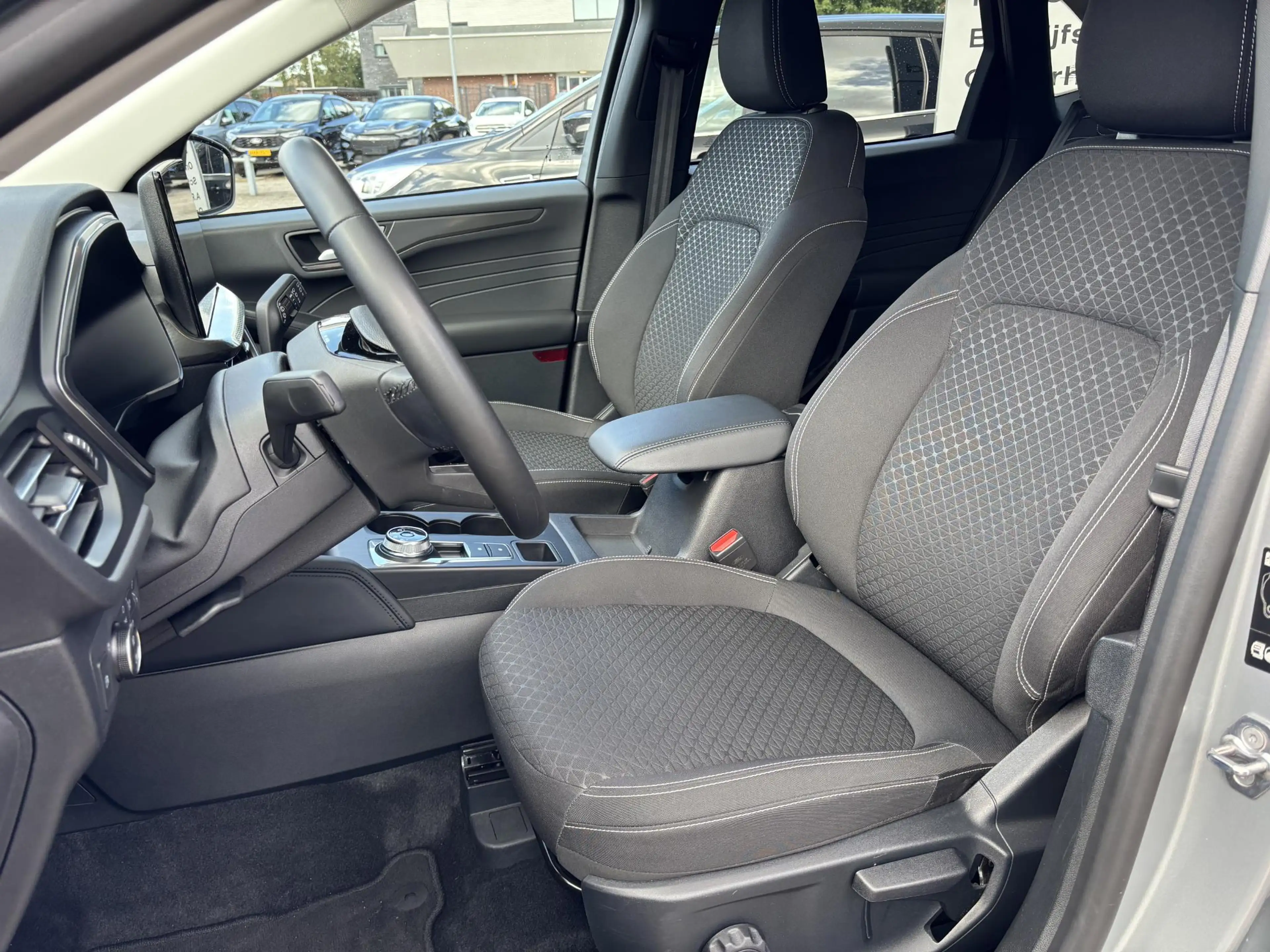 Ford Kuga 2.5 PHEV Titanium | Nieuw model | Wegklapbare trek — photo 11