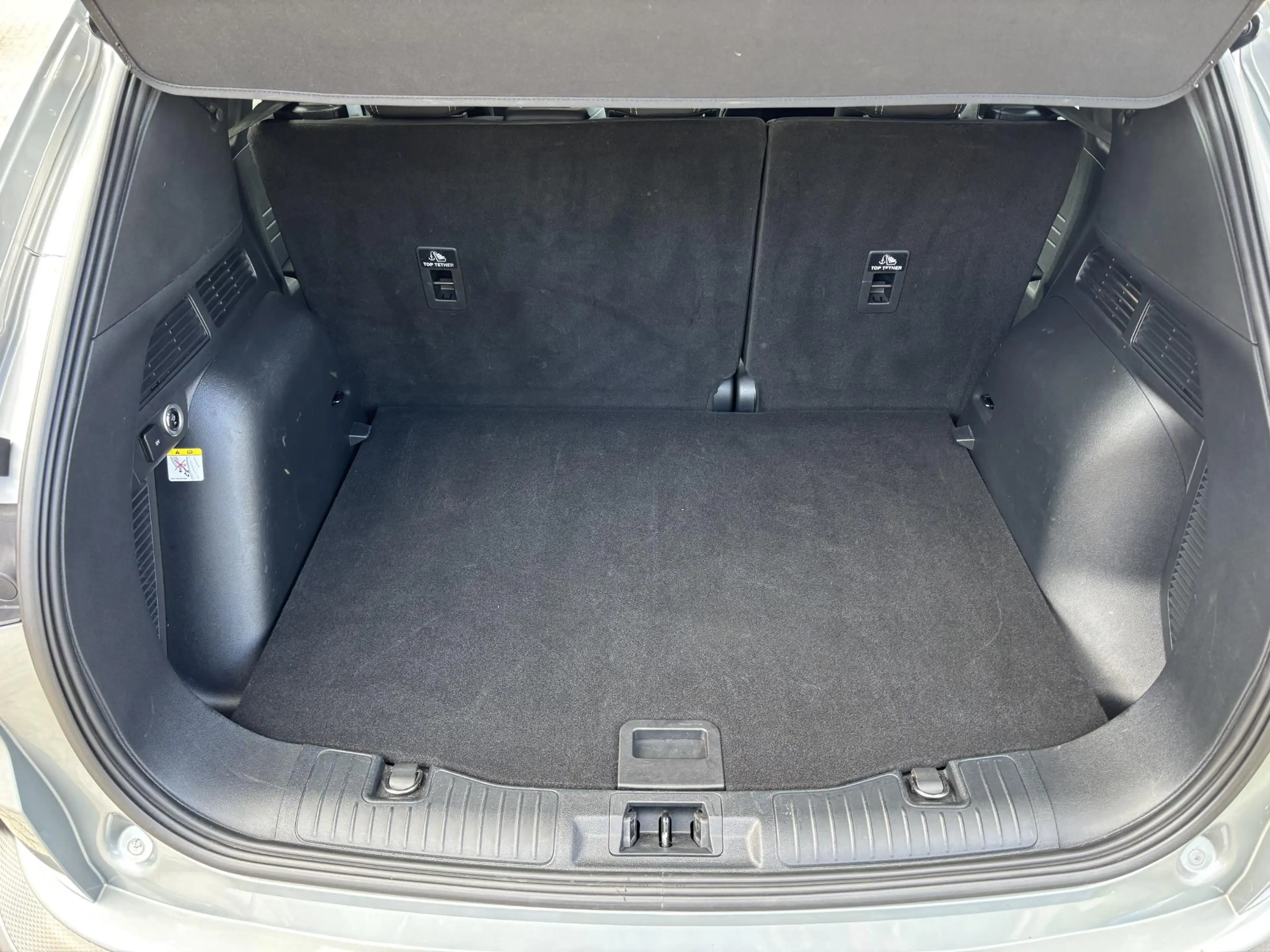 Ford Kuga 2.5 PHEV Titanium | Nieuw model | Wegklapbare trek — photo 8