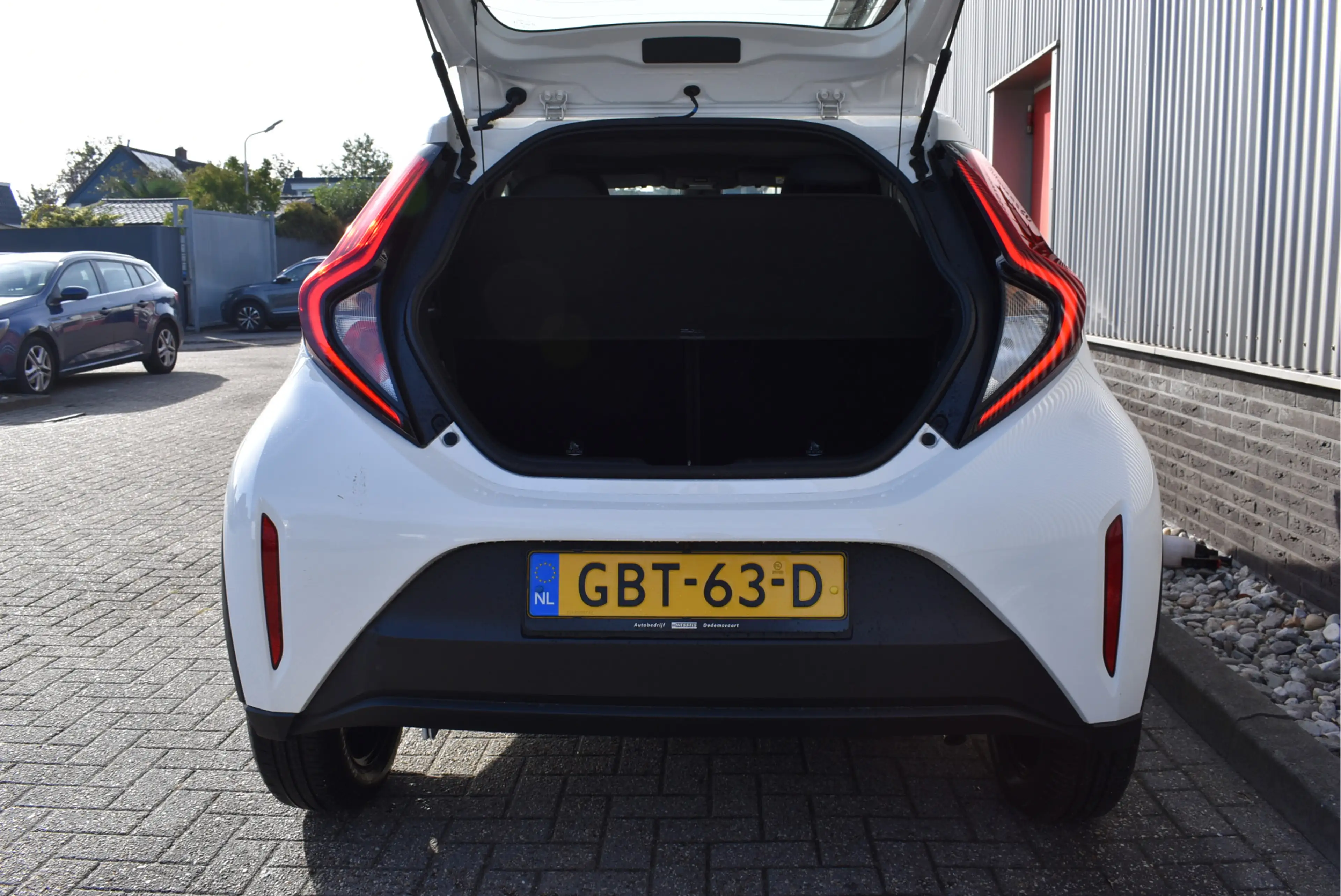 Toyota Aygo X 1.0 VVT-i MT Play NL-auto, Adaptive cruise, Camera — photo 24