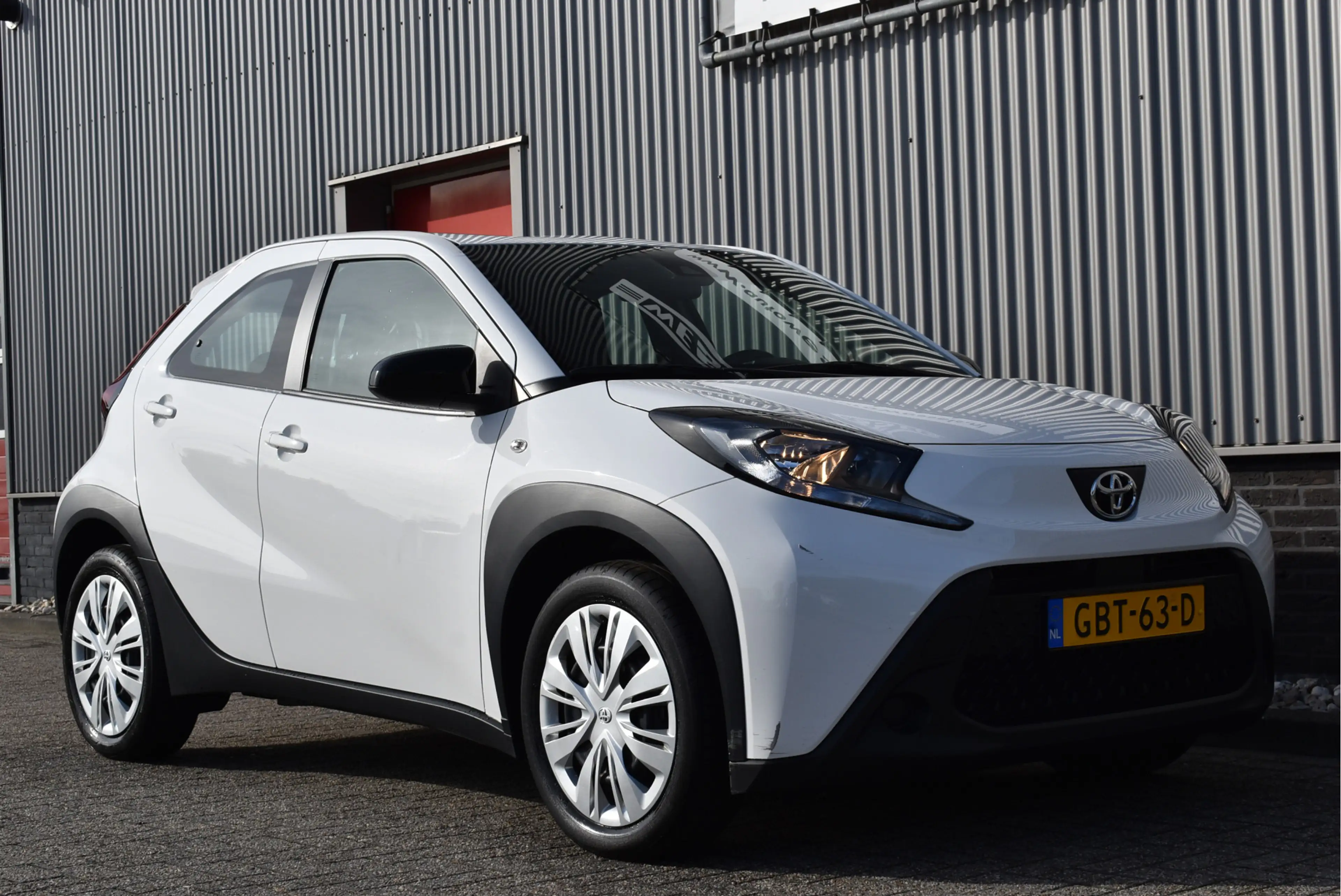 Toyota Aygo X 1.0 VVT-i MT Play NL-auto, Adaptive cruise, Camera — photo 26