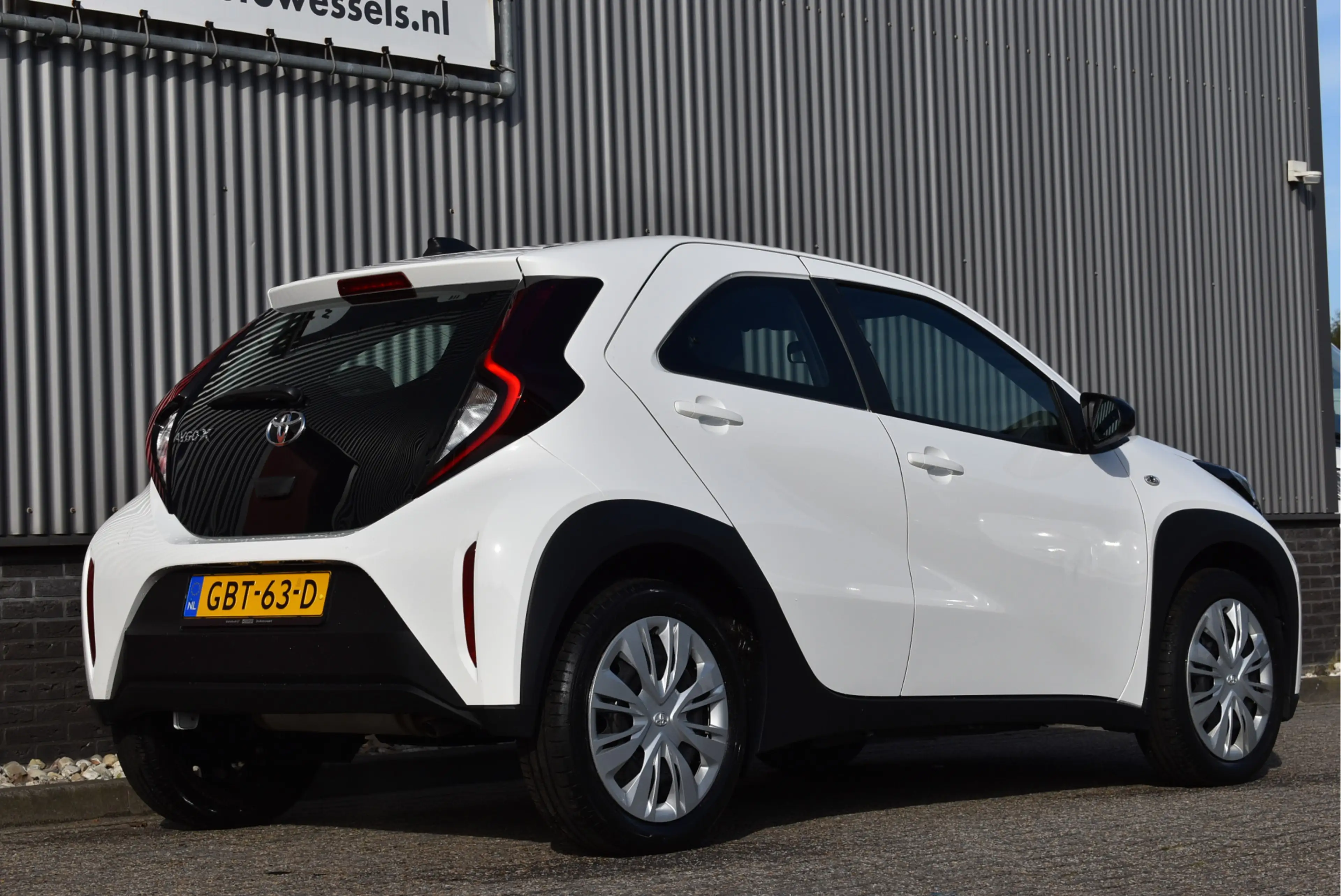 Toyota Aygo X 1.0 VVT-i MT Play NL-auto, Adaptive cruise, Camera — photo 27