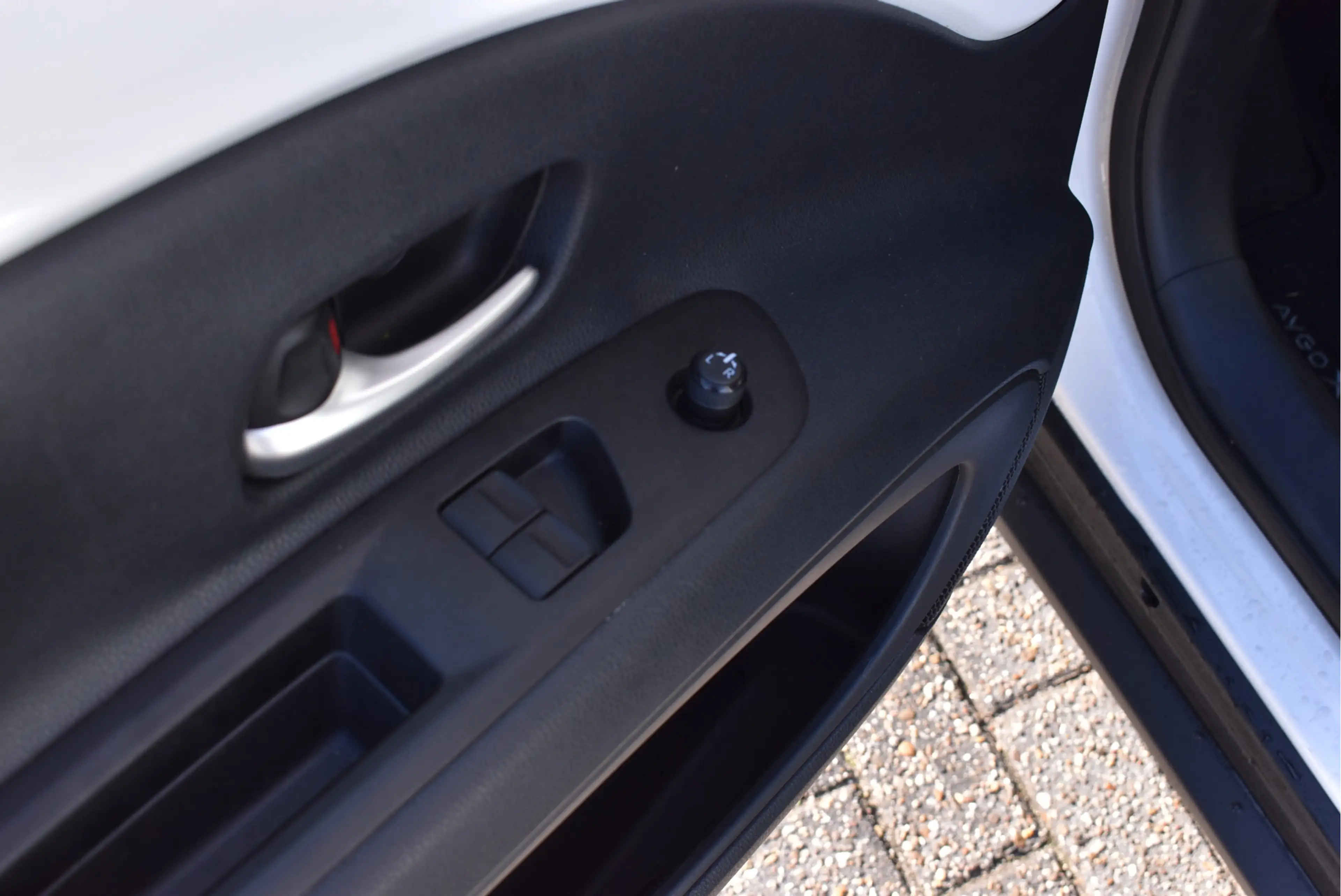 Toyota Aygo X 1.0 VVT-i MT Play NL-auto, Adaptive cruise, Camera — photo 25