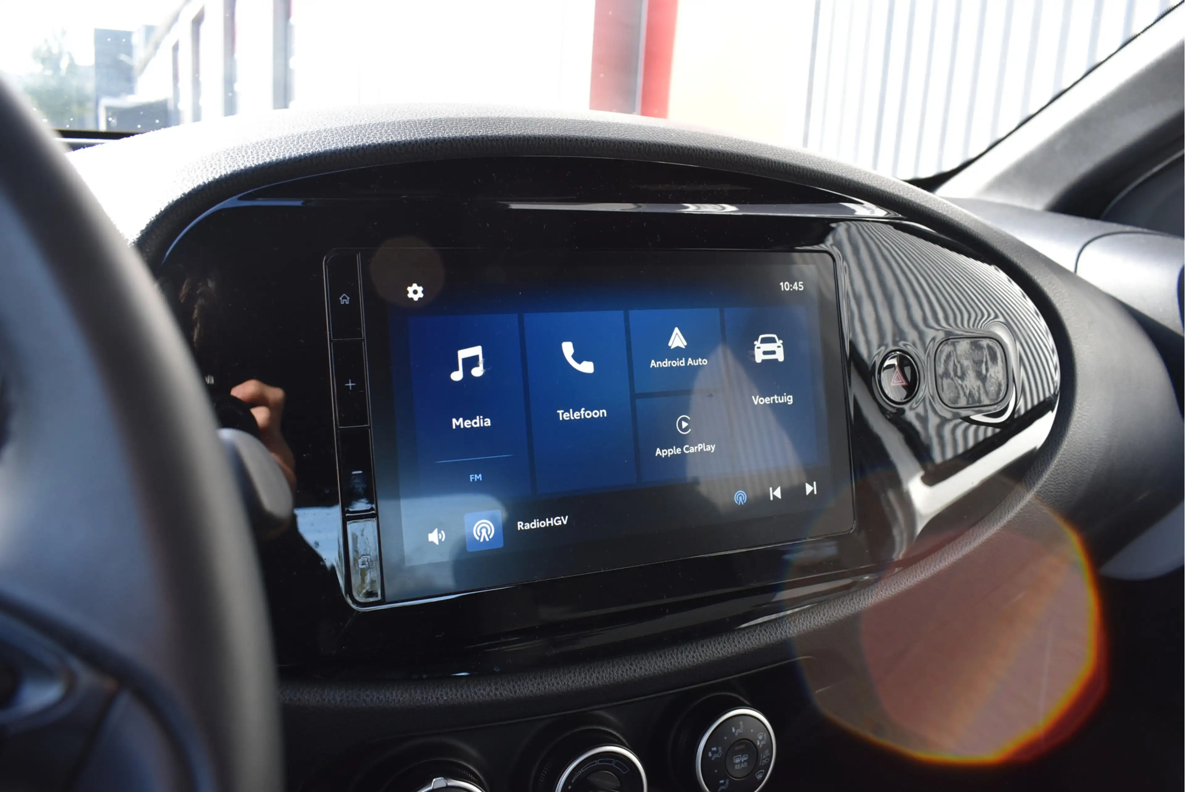 Toyota Aygo X 1.0 VVT-i MT Play NL-auto, Adaptive cruise, Camera — photo 32