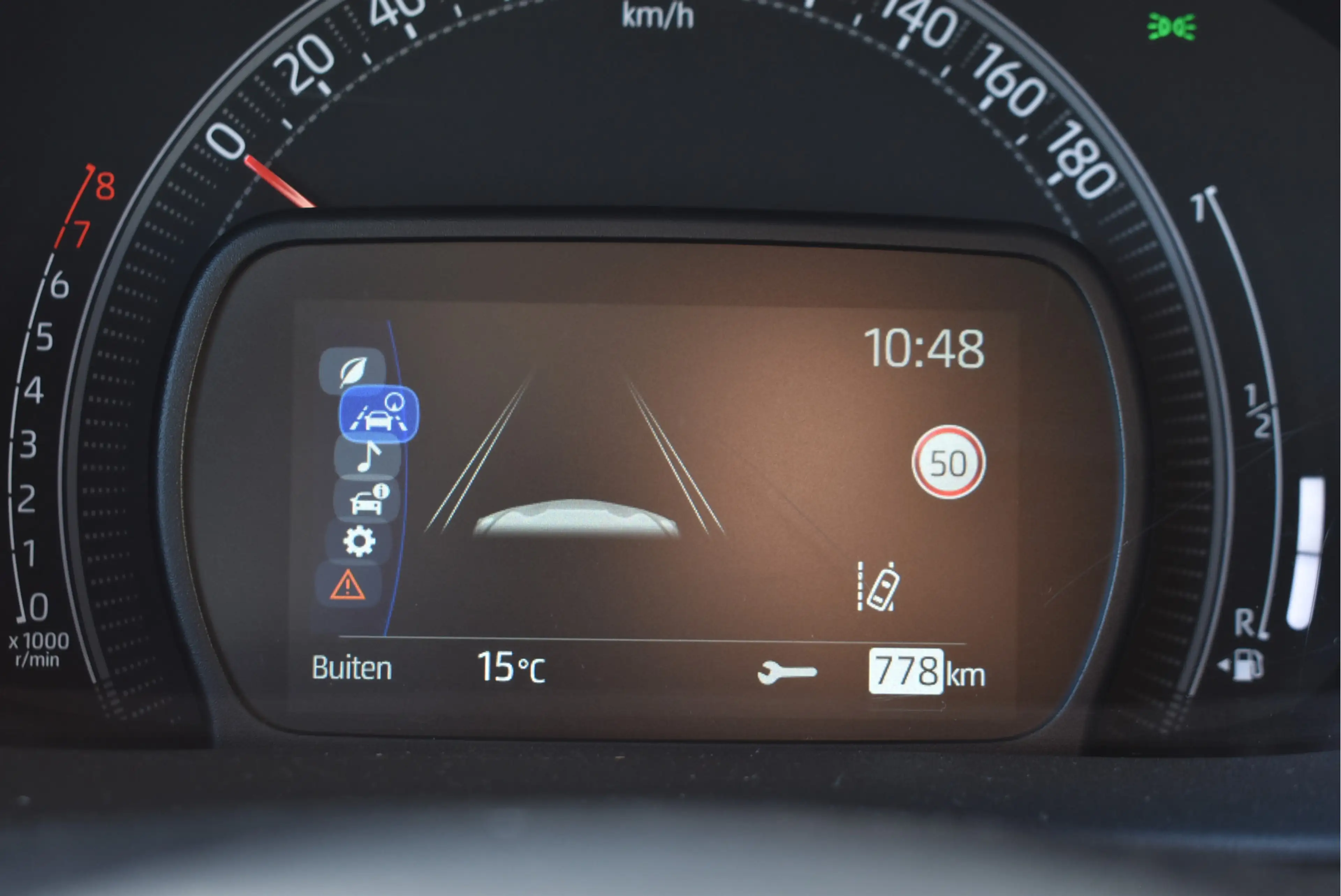 Toyota Aygo X 1.0 VVT-i MT Play NL-auto, Adaptive cruise, Camera — photo 13