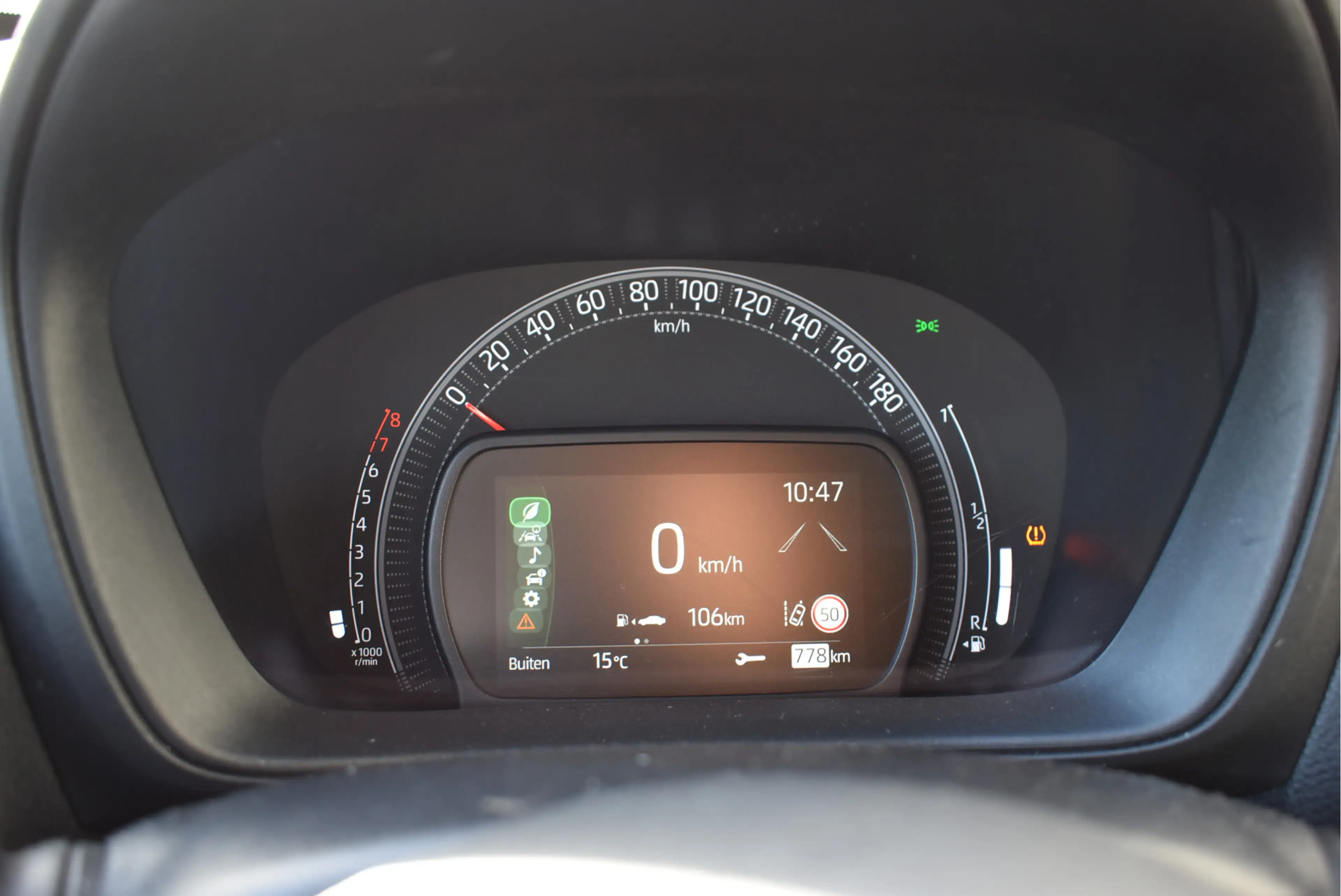 Toyota Aygo X 1.0 VVT-i MT Play NL-auto, Adaptive cruise, Camera — photo 12