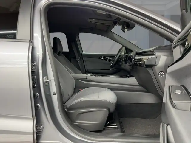 Renault Austral view 8