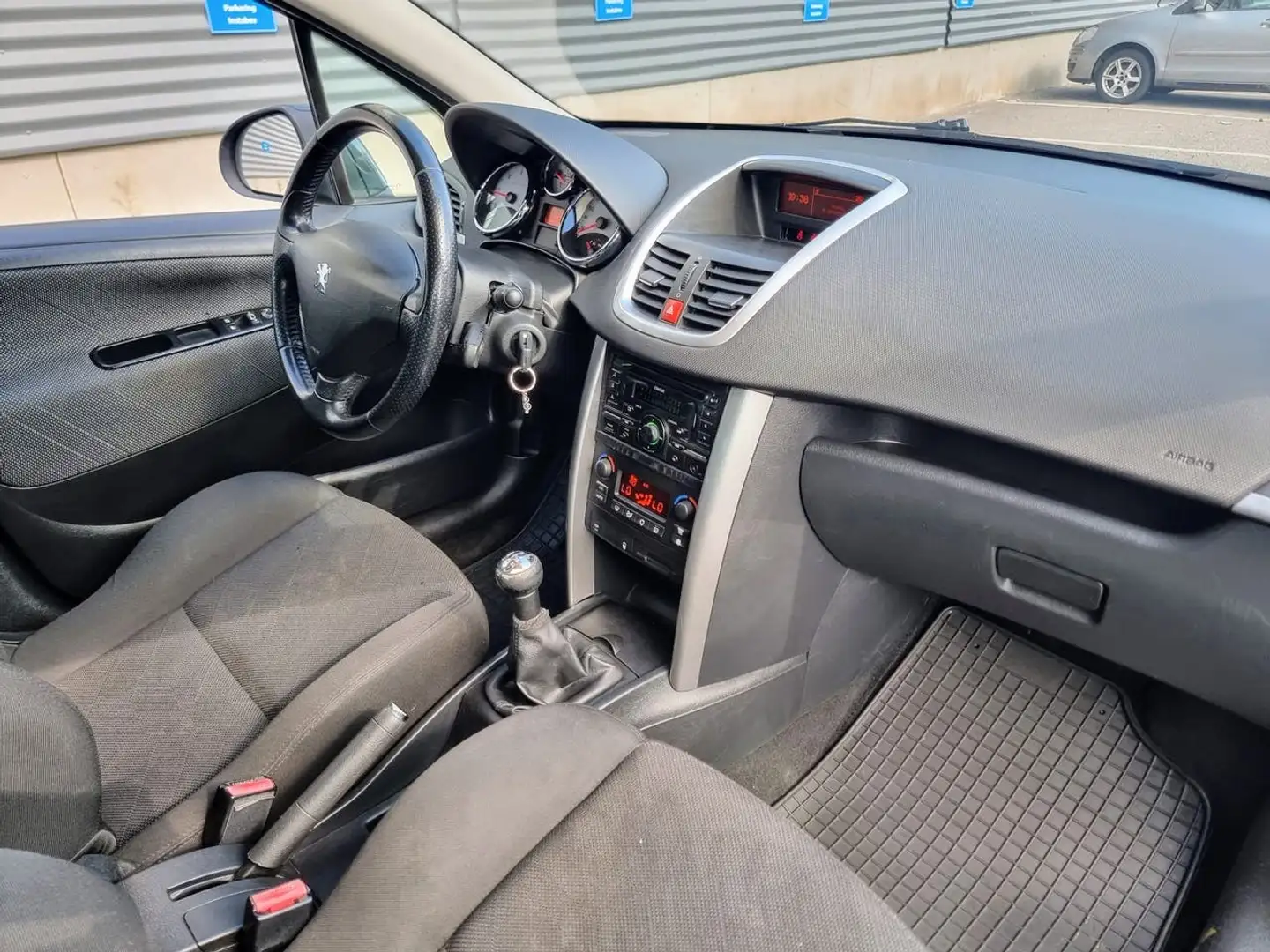 Peugeot 207 207 1.6 HDi 16V 90ch BLUE LION Style Gris - 2