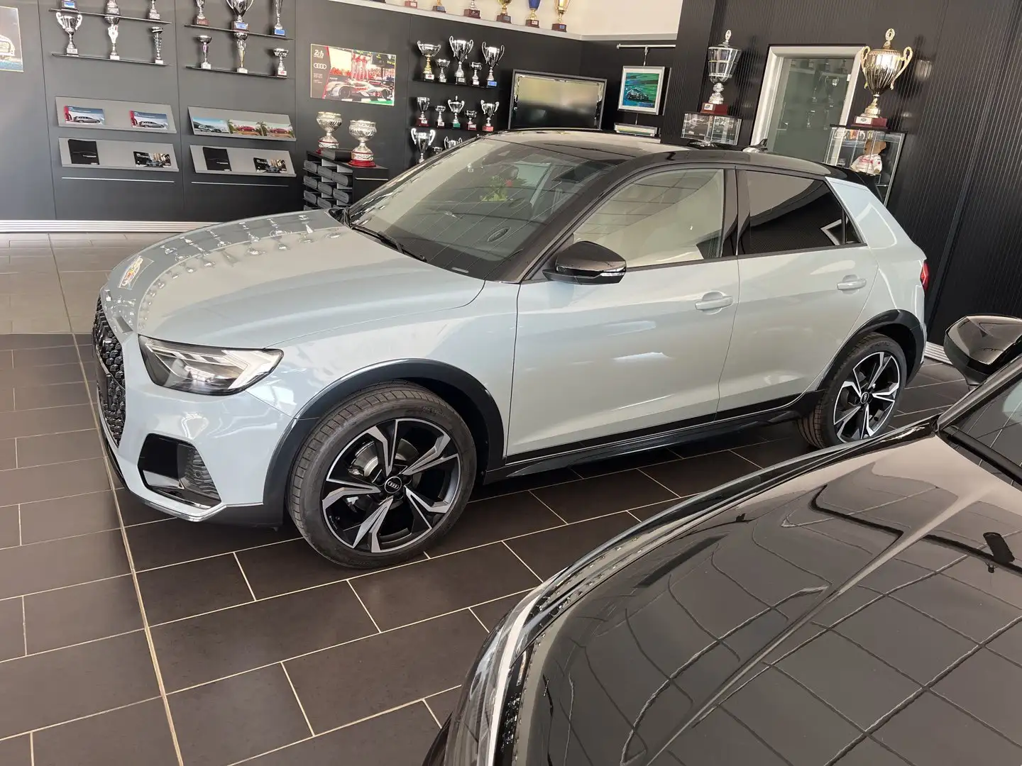 Audi A1 allstreet 35 TFSI S tronic Identity Contrast Grigio - 2