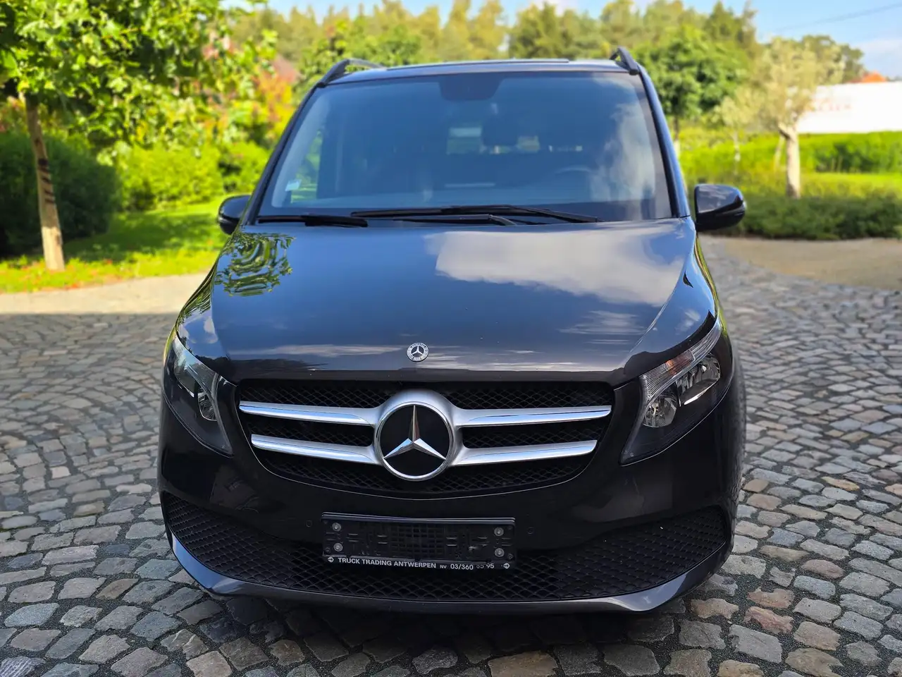 Mercedes-Benz V 220