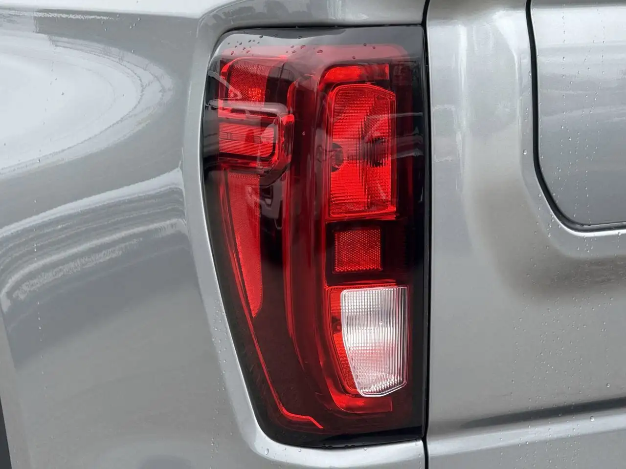 GMC Sierra 1500 снимка GMC Sierra 1500