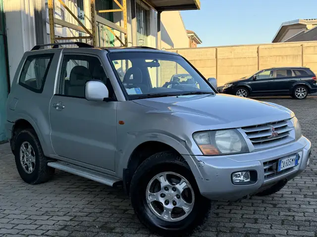Mitsubishi Pajero 3p 3.2 tdi 16v di-d GLX