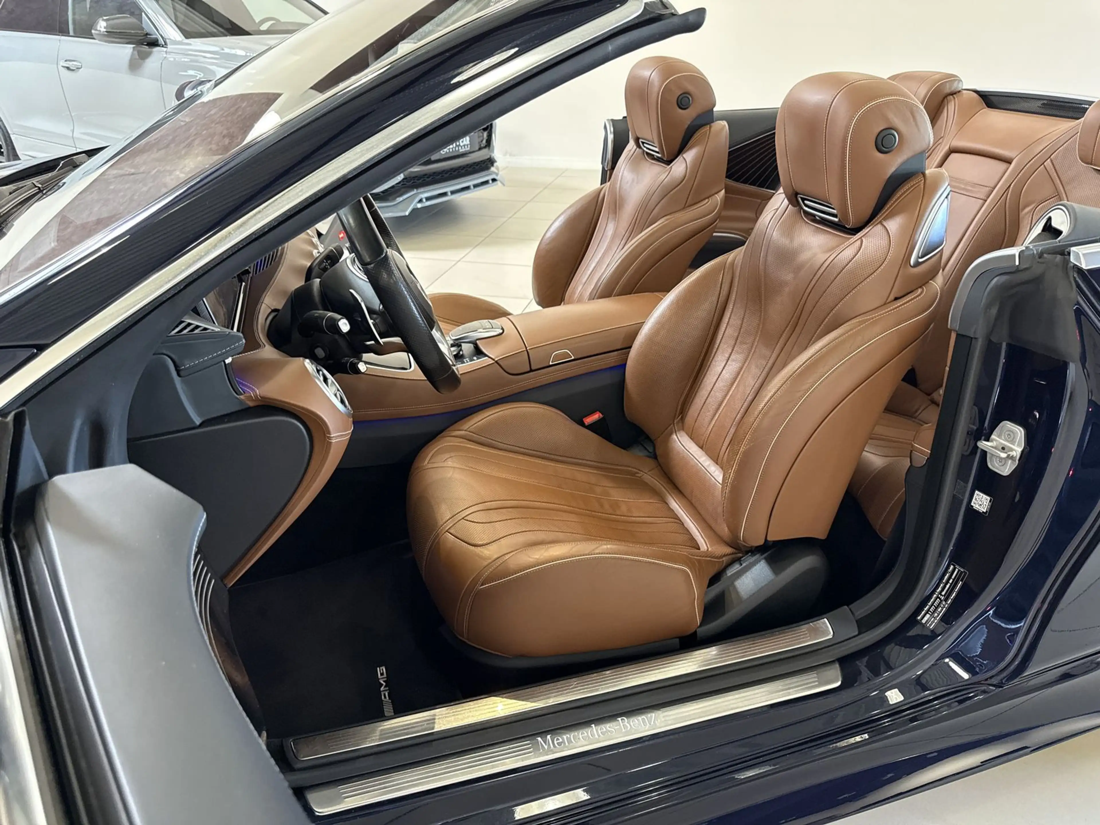 Mercedes-Benz S 500 Cabriolet AMG Line *Exclusive-HUD-360°-20" — photo 11