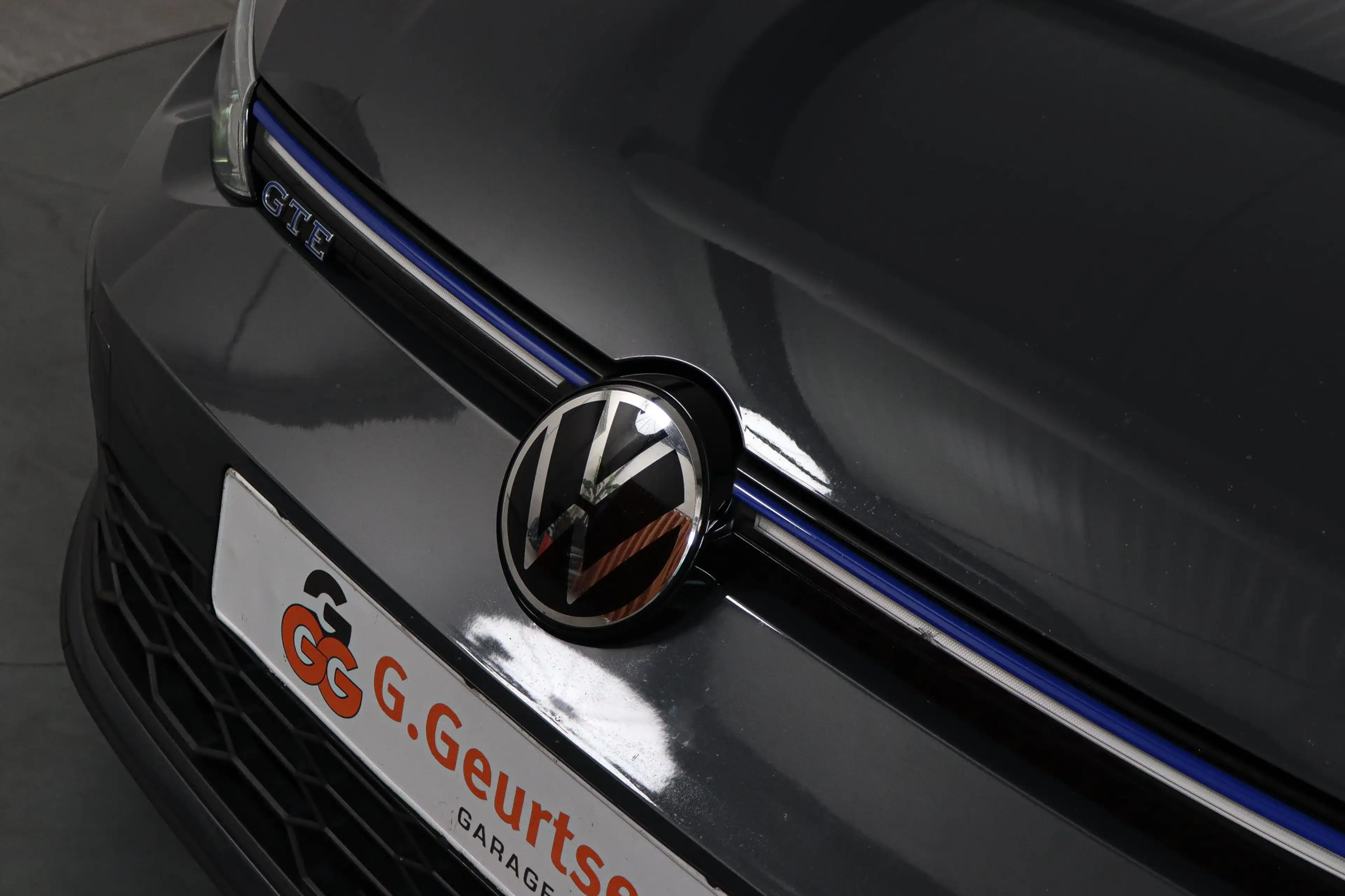 Volkswagen Golf GTE 1.4 eHybrid — photo 10