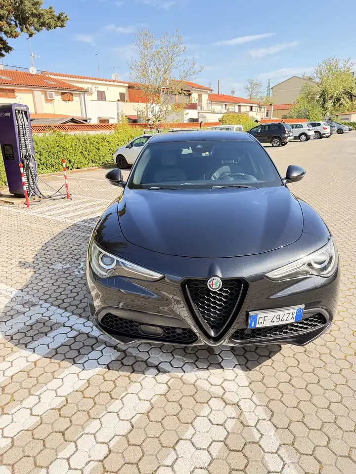 Alfa Romeo Stelvio 2021