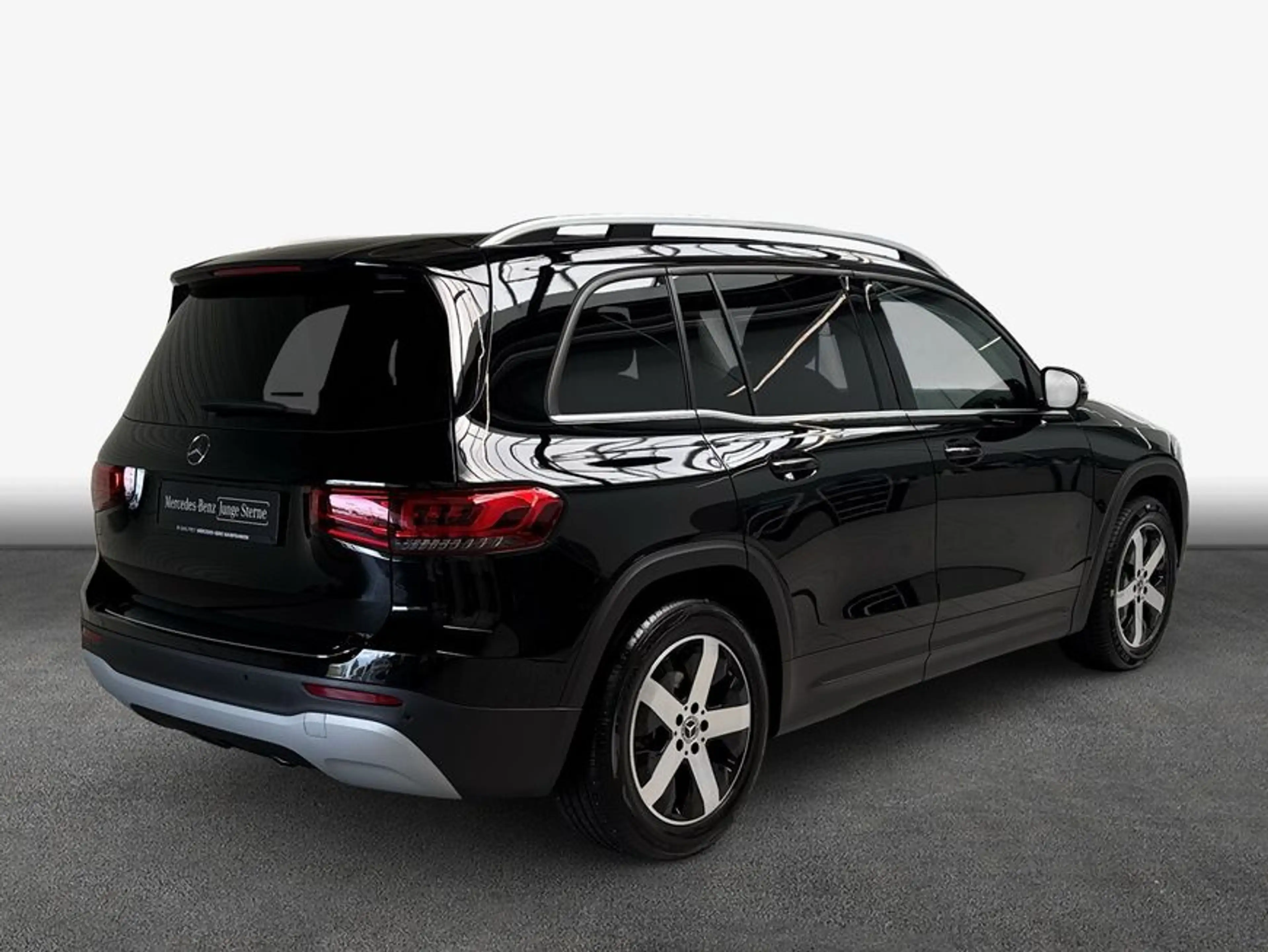 Mercedes-Benz GLB 200 GLB — photo 2