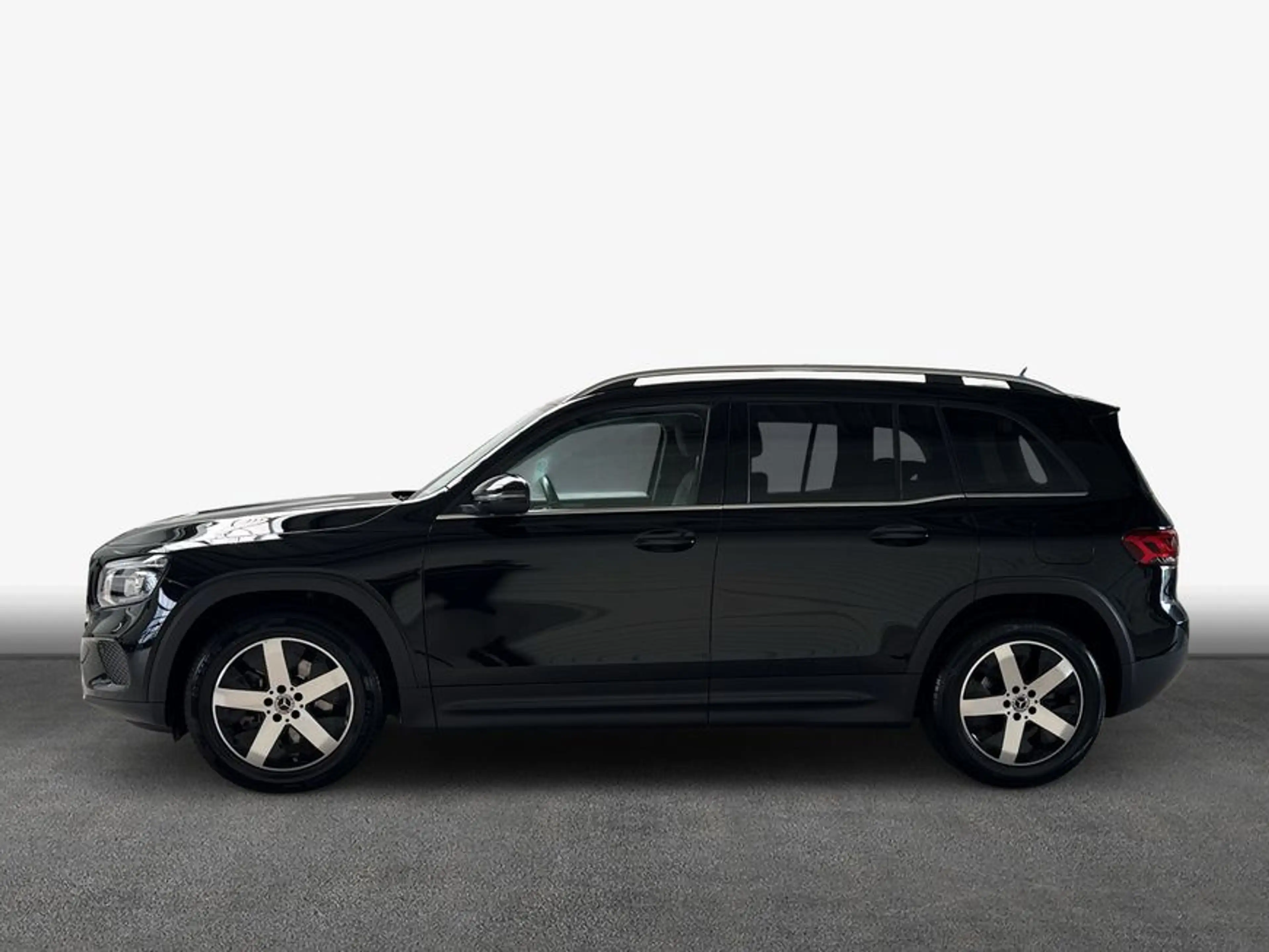 Mercedes-Benz GLB 200 GLB — photo 4