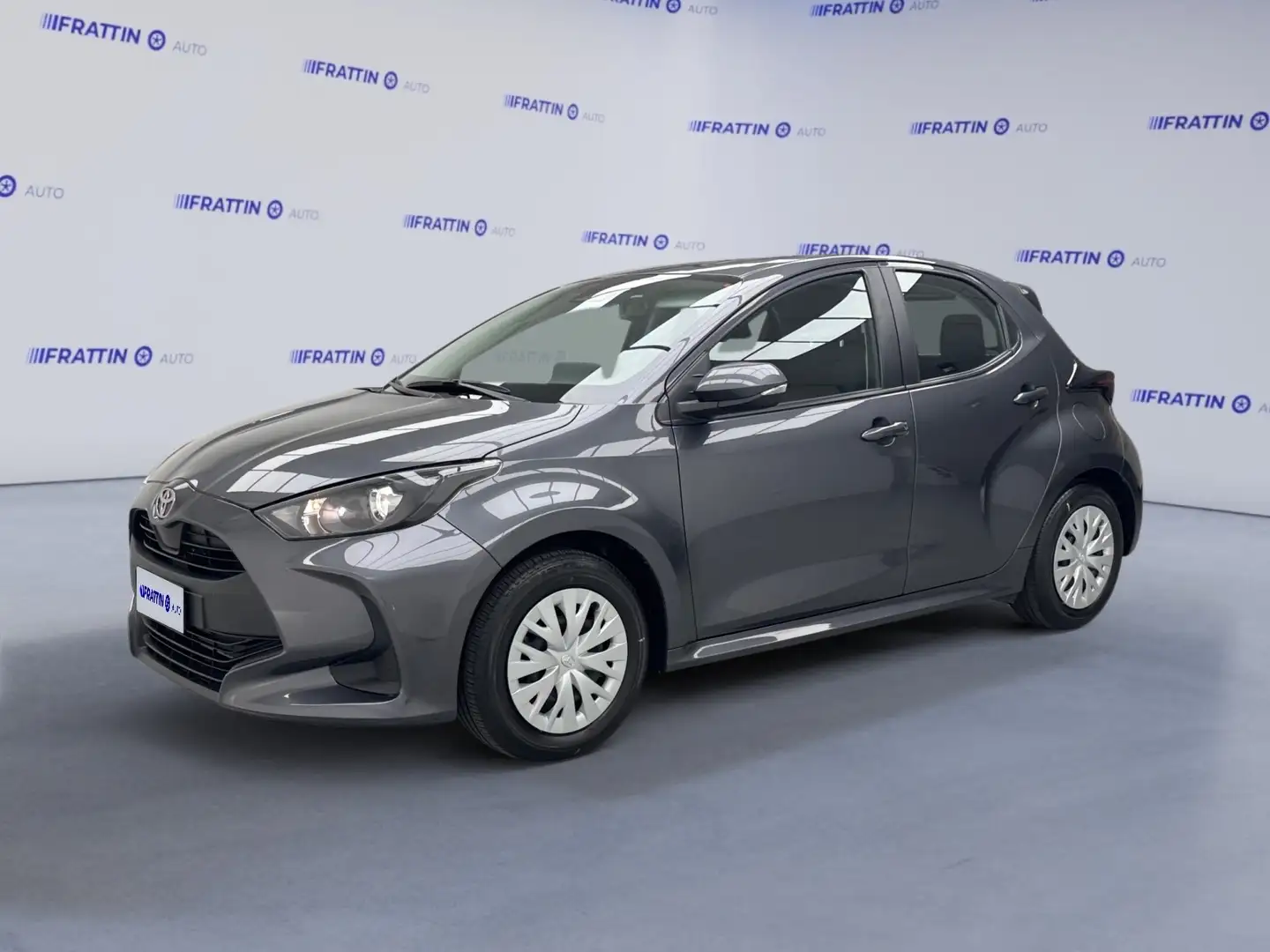 Toyota Yaris 1.5 Hybrid 5 porte Active Gris - 1
