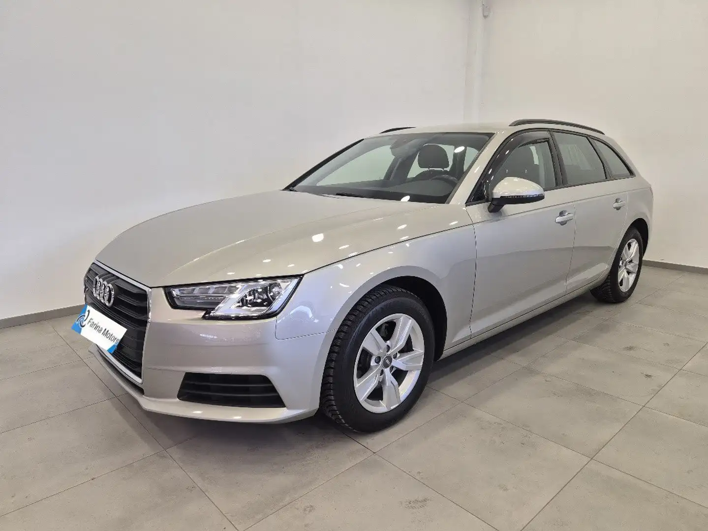 Audi A4 Avant 2.0 TDI clean diesel - Sens. Post. - Limita Beige - 1