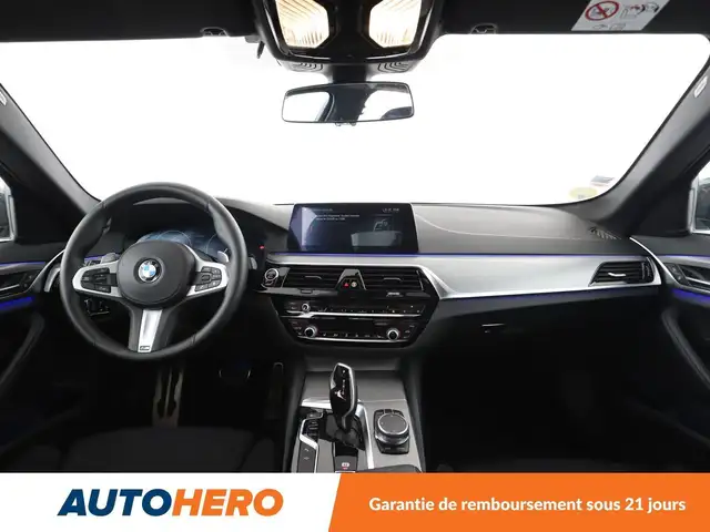 BMW 5 Series view 12