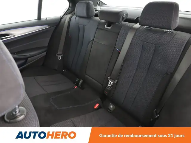 BMW 5 Series view 14