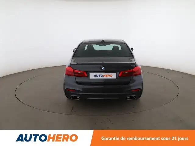 BMW 5 Series view 5