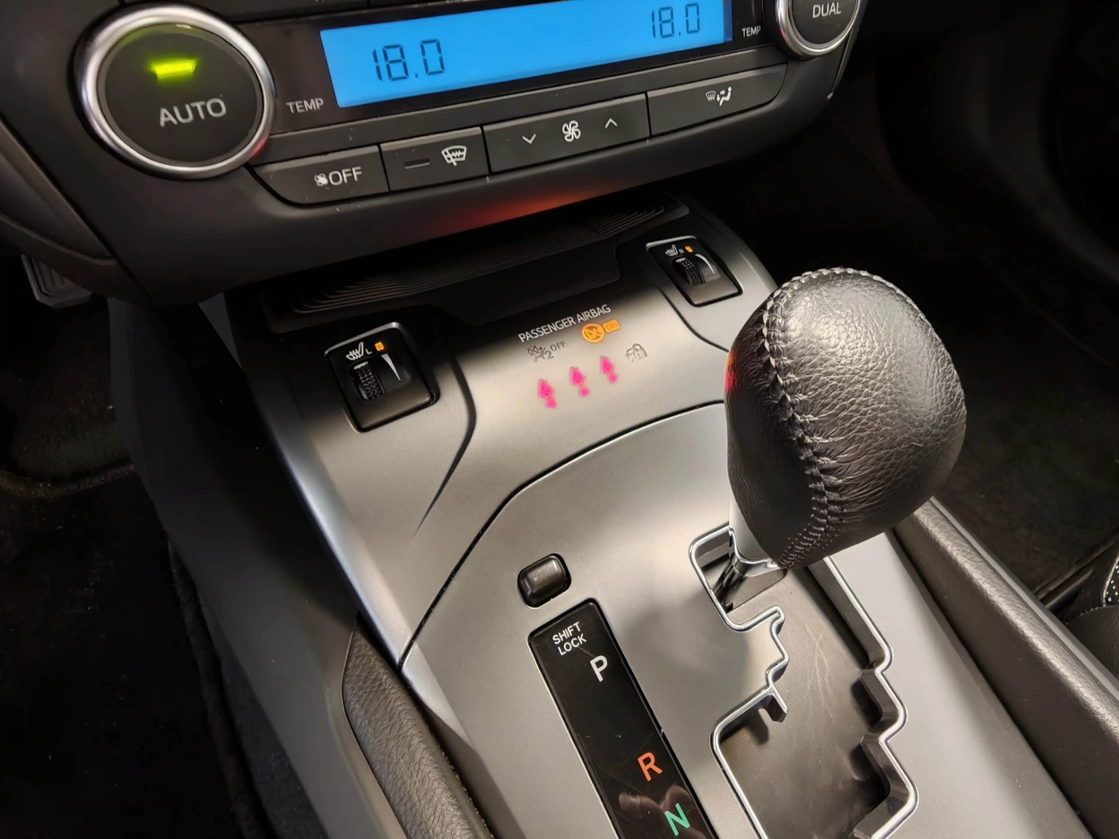Toyota Avensis Touring Sports 1.8 VVT-i Lease Pro Automaat Trekha — photo 21