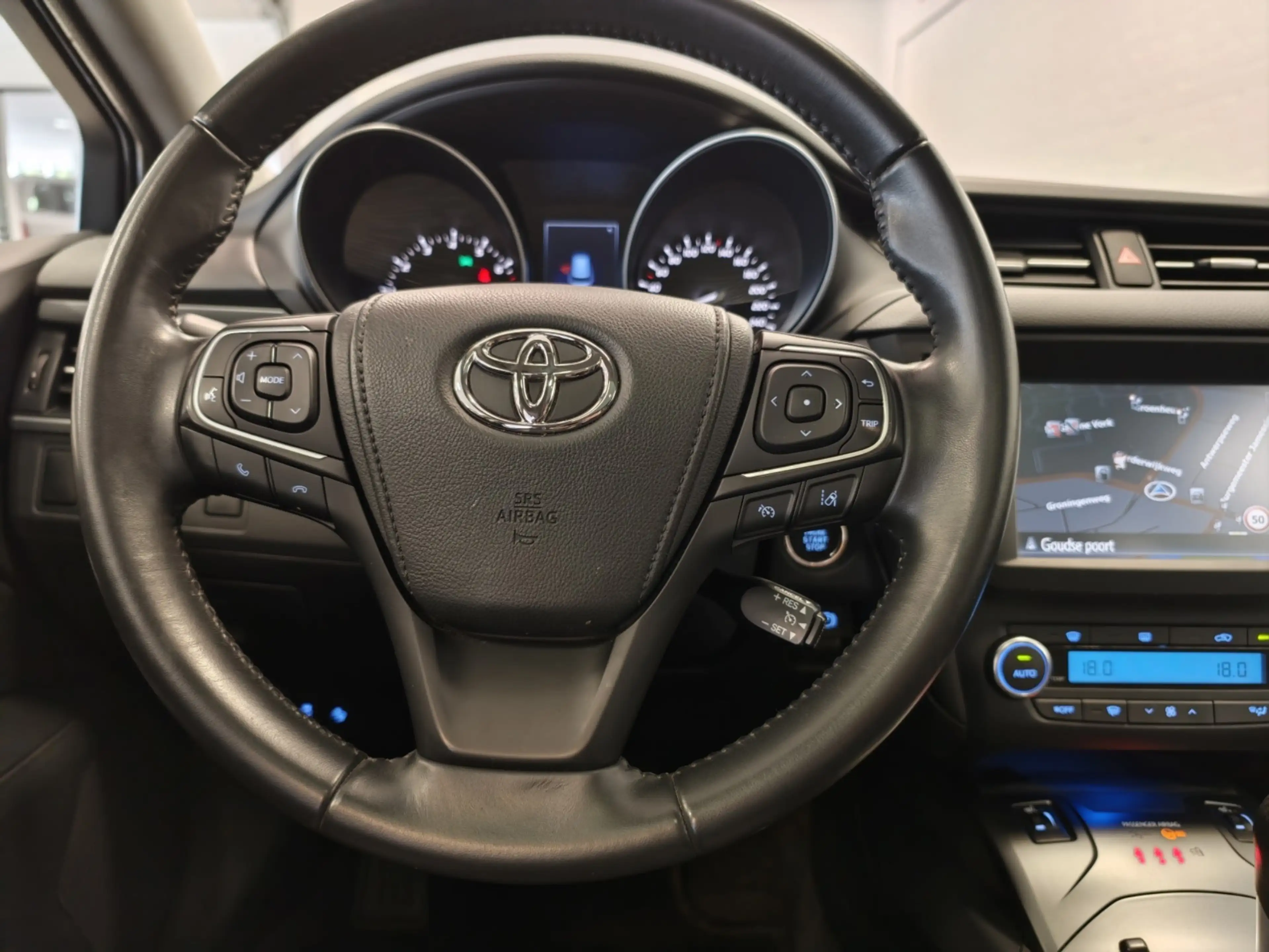 Toyota Avensis Touring Sports 1.8 VVT-i Lease Pro Automaat Trekha — photo 13