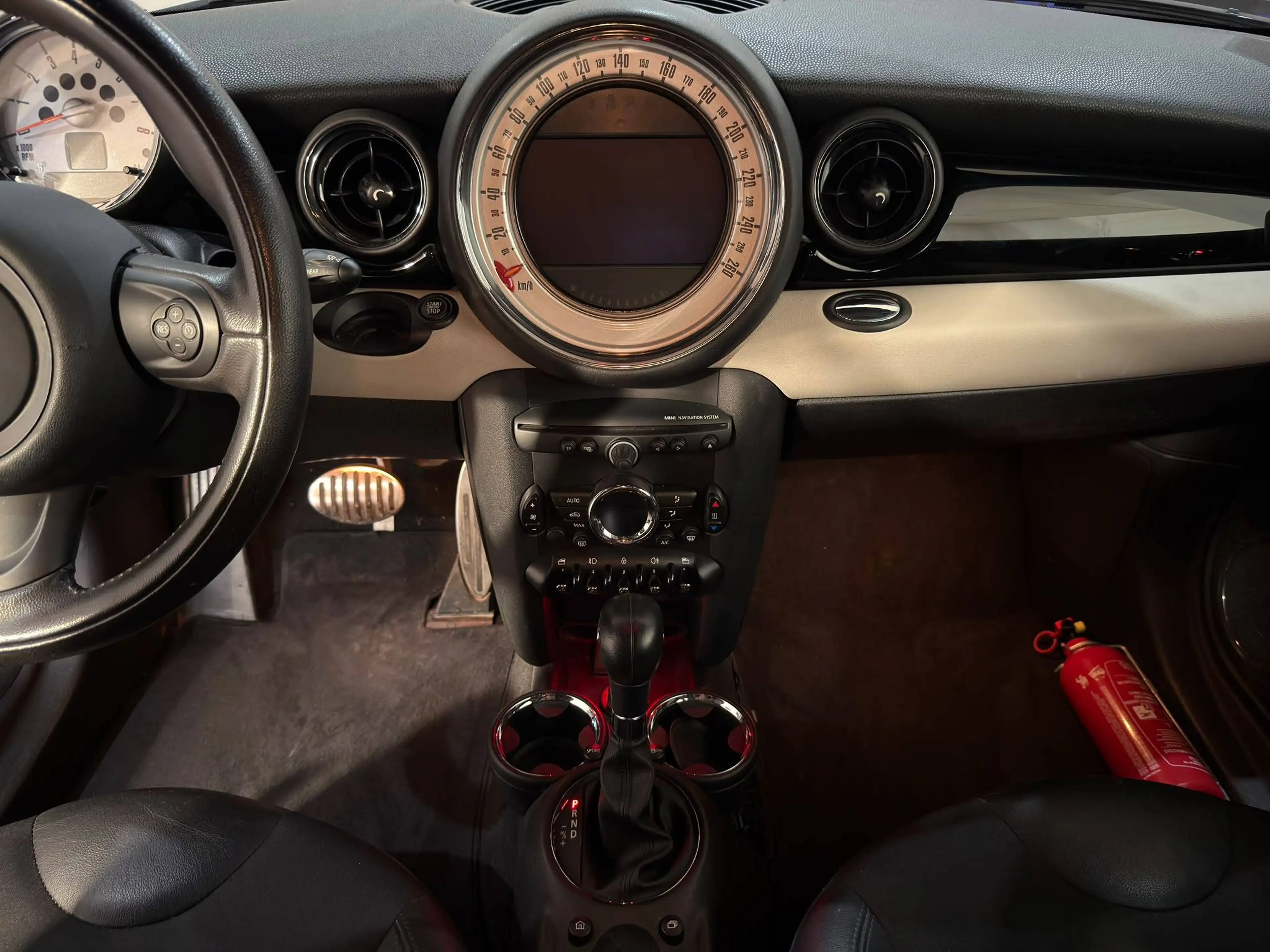MINI Cooper S Mini 1.6i Cooper S — photo 13