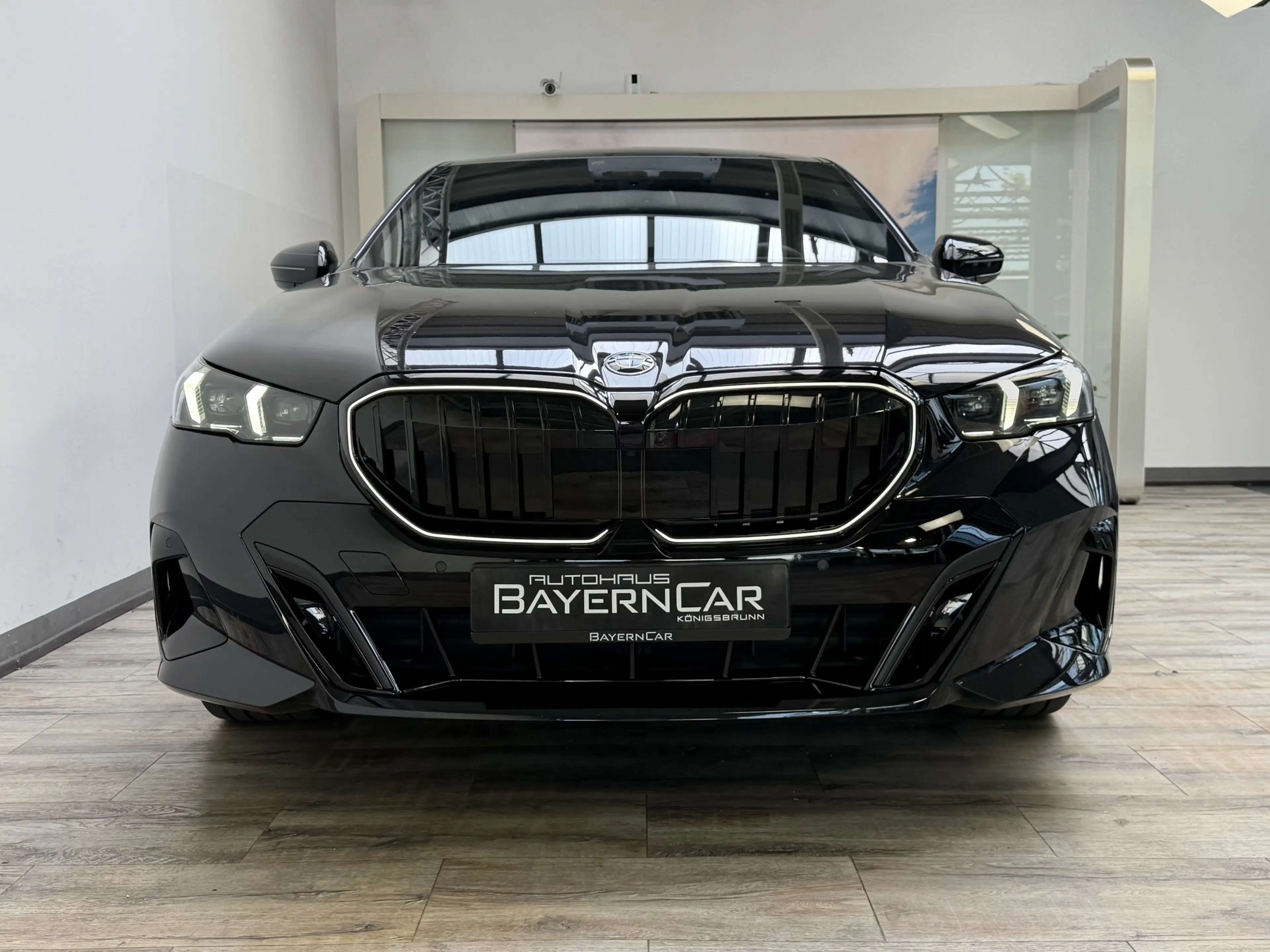 BMW 540 xDr. M Sport Pro Pano Sitzlüft. AHK ACC B&W — photo 2