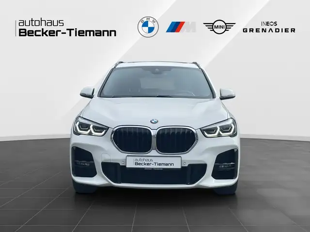 BMW X1 view 2