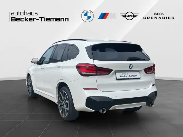 BMW X1 view 4