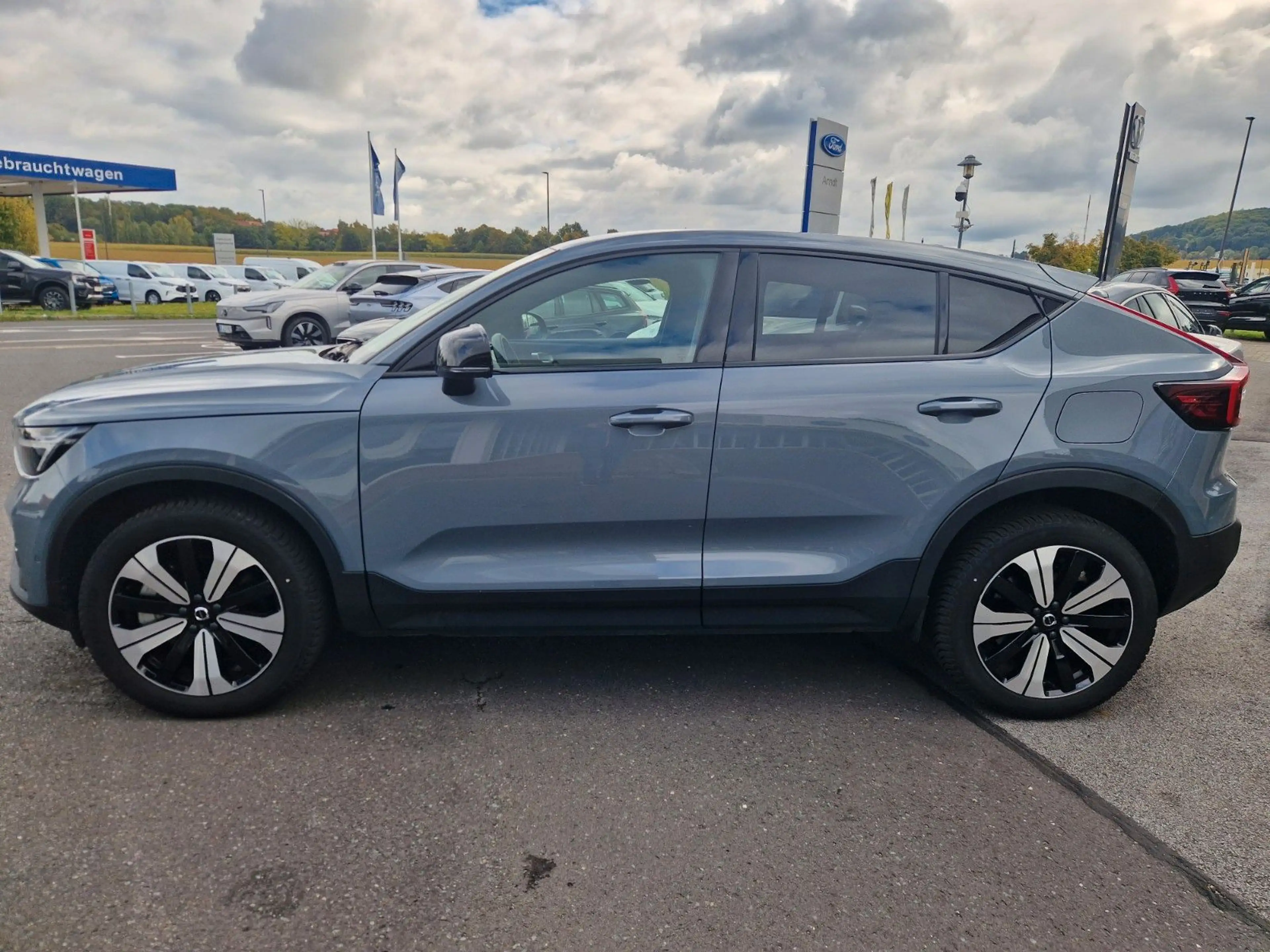 Volvo C40 Ultimate Recharge Pure Electric 2WD — photo 8