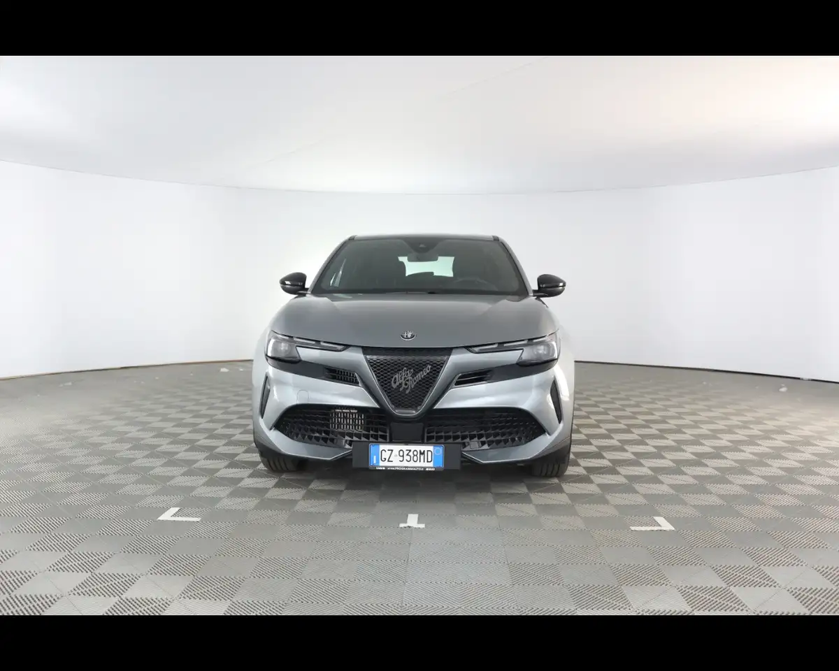 Alfa Romeo Junior 2025