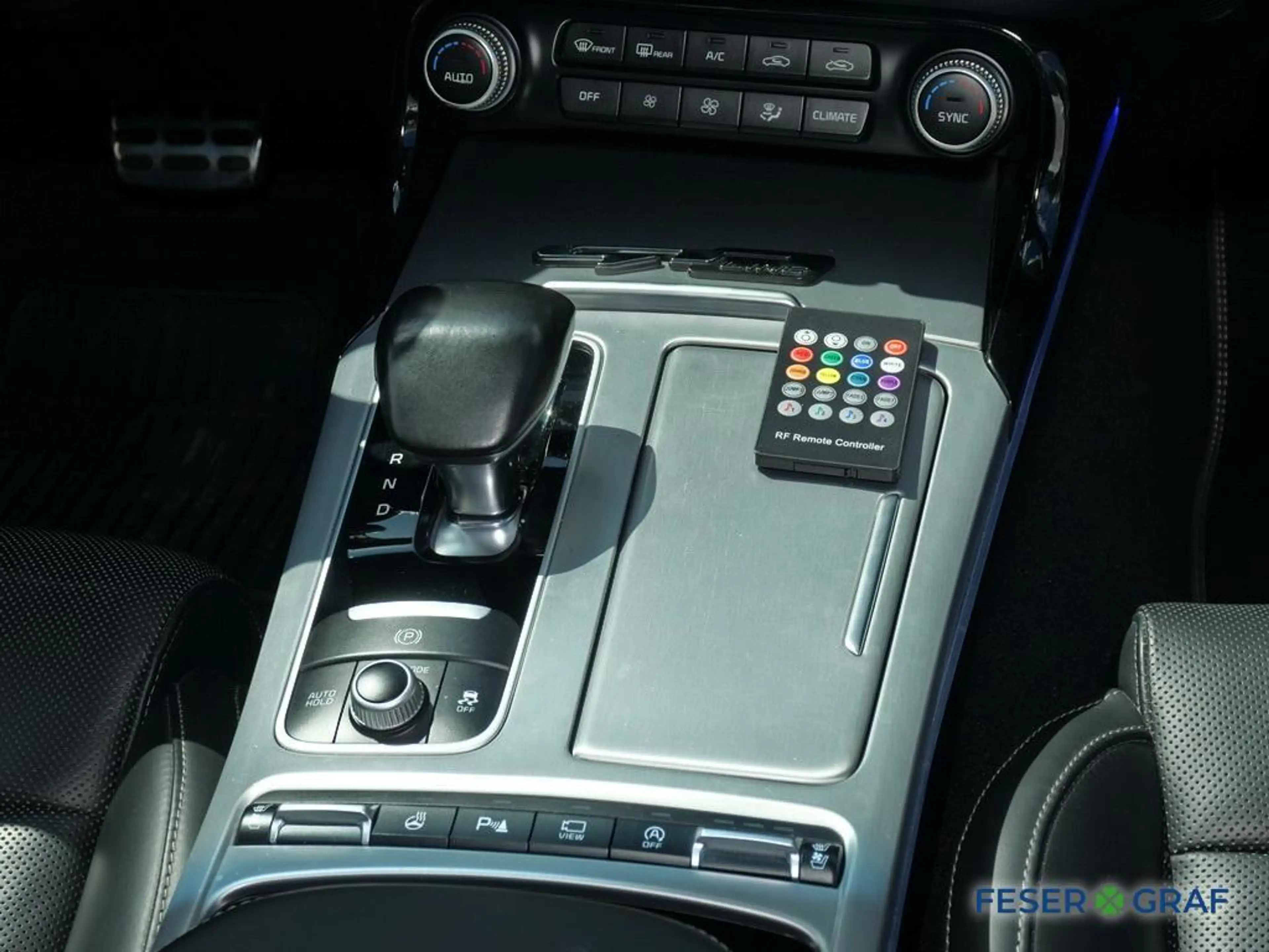 Kia Stinger CRDi VGT 2.2 GT-Line, Dashcam, Pedalbox — photo 8