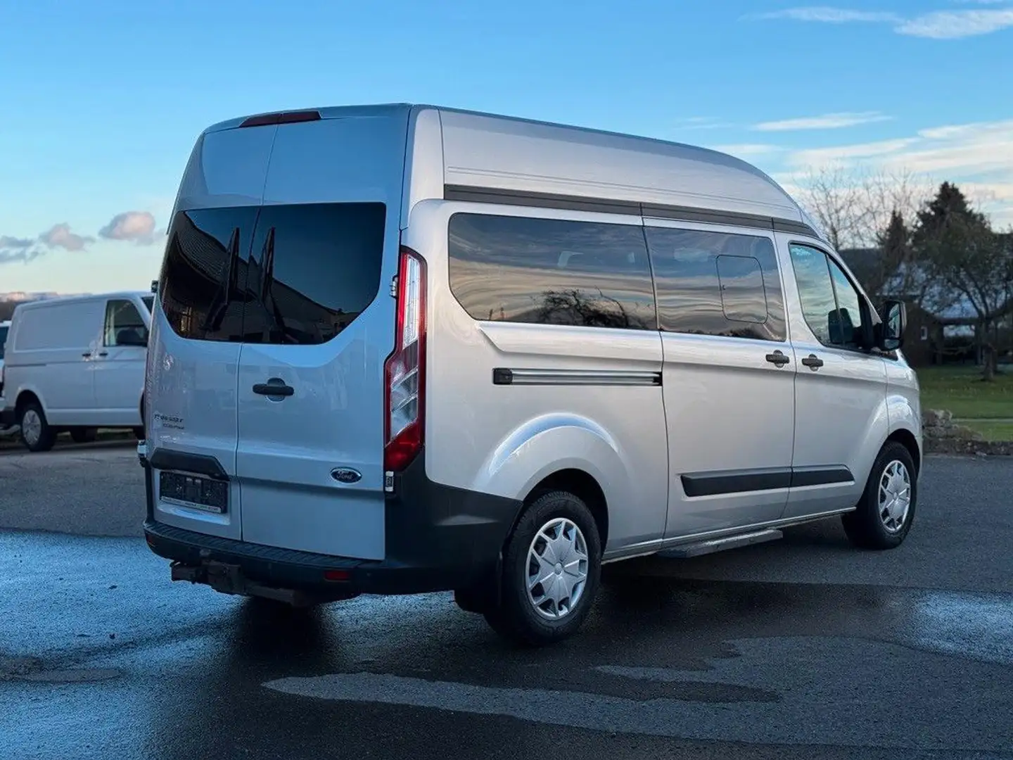 Ford Transit Custom Kombi 350 L2H2 Trend | Himmelbett Plateado - 2