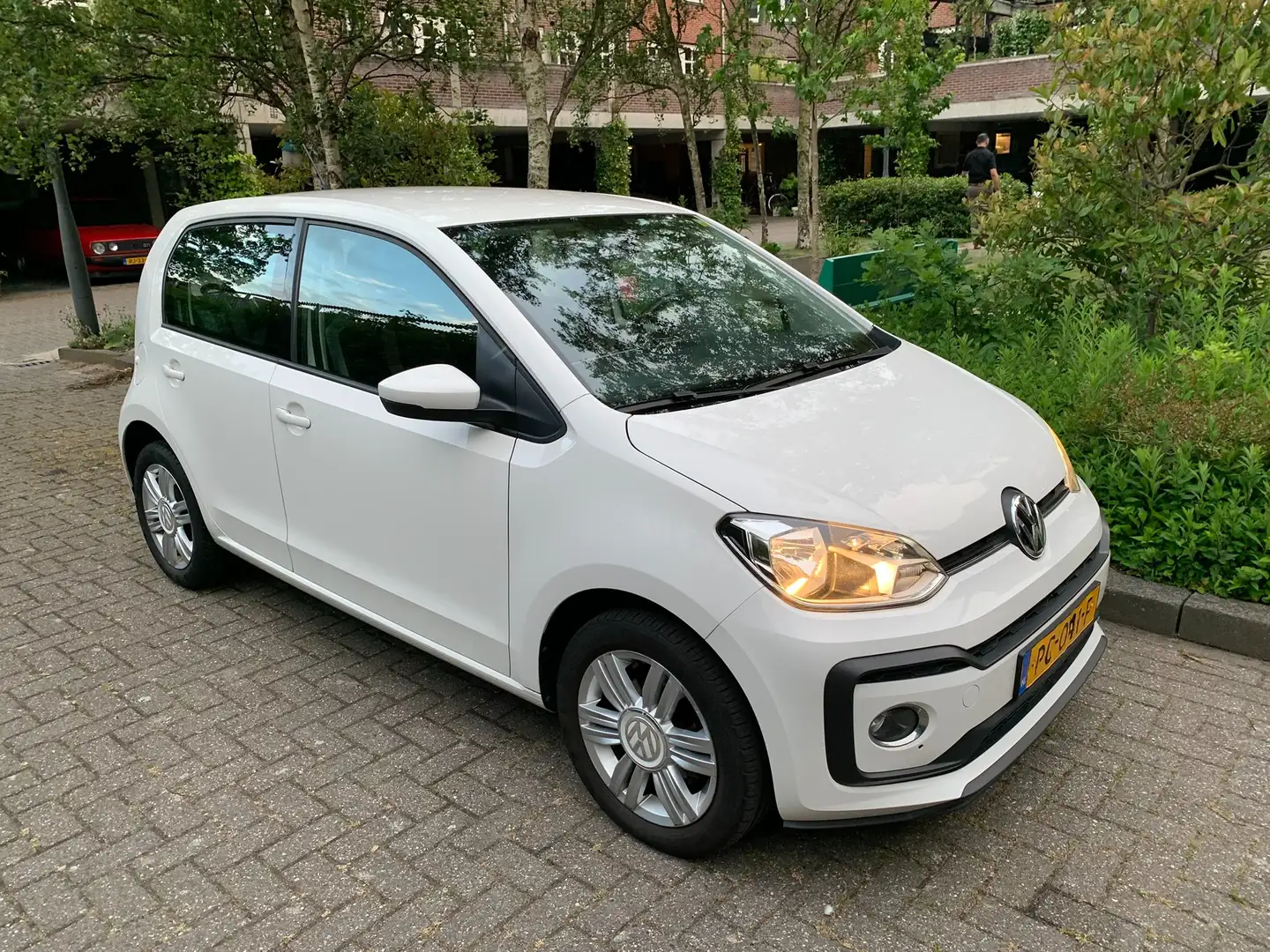 Volkswagen up! up! 1.0 TSI high Wit - 1