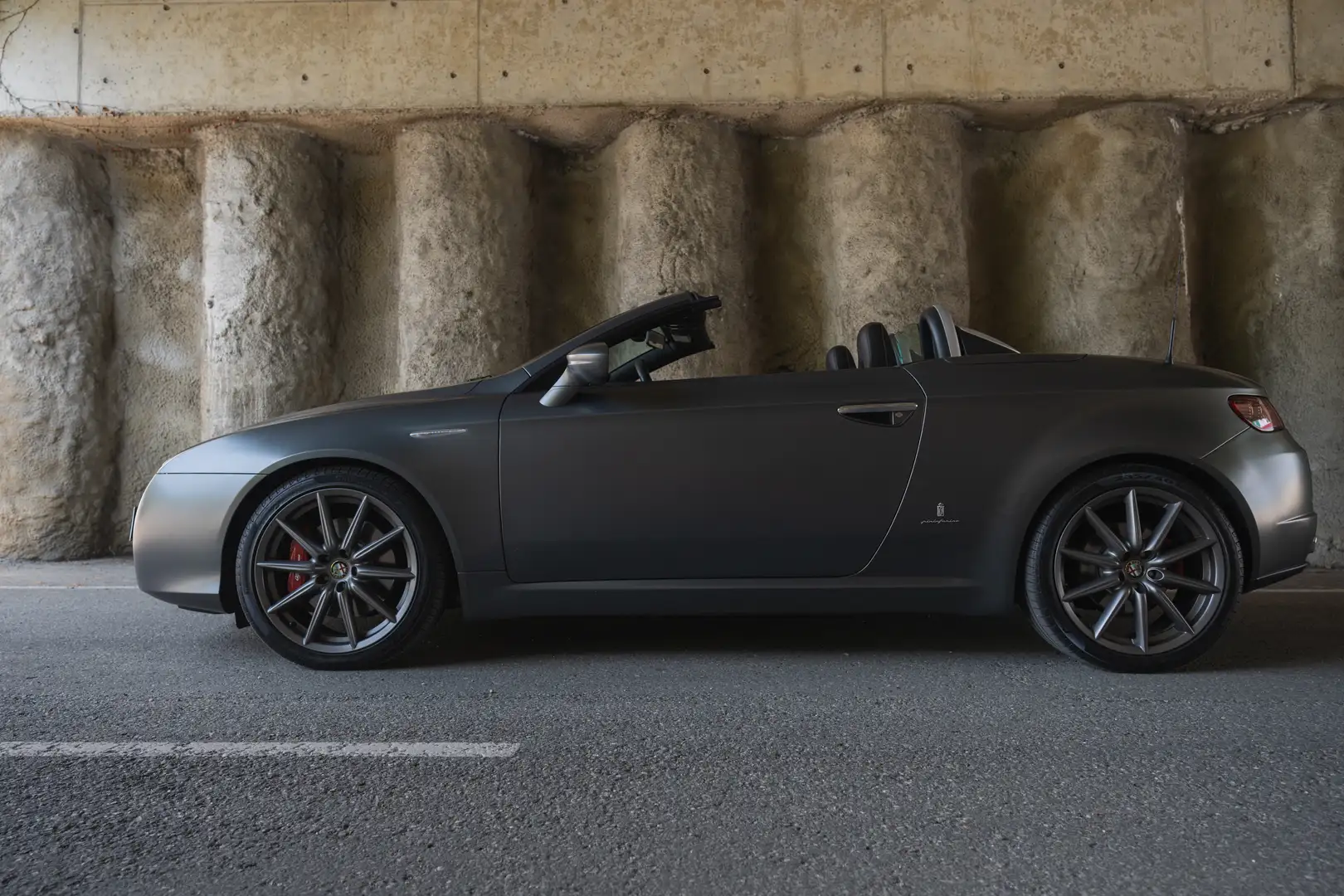 Alfa Romeo Spider Spider 1750 Tbi Italia Independent Grau - 1