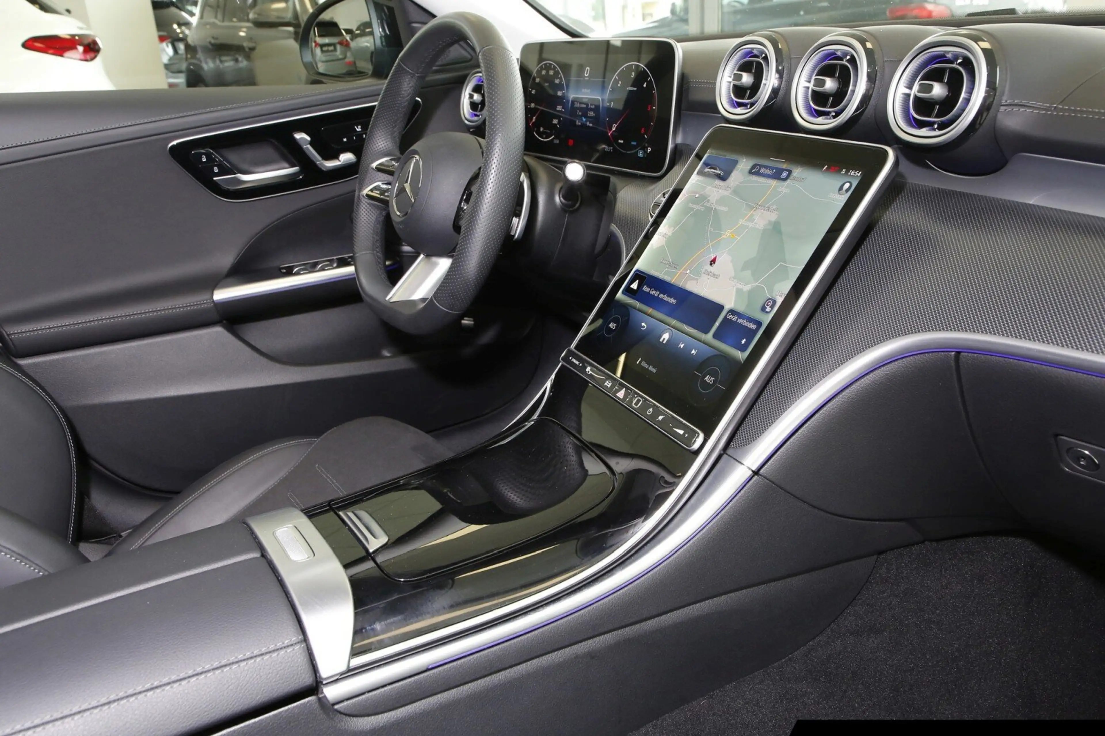 Mercedes-Benz C 220 C 220 d T AMG Night/Totw/Pano/AHK/Memo — photo 8