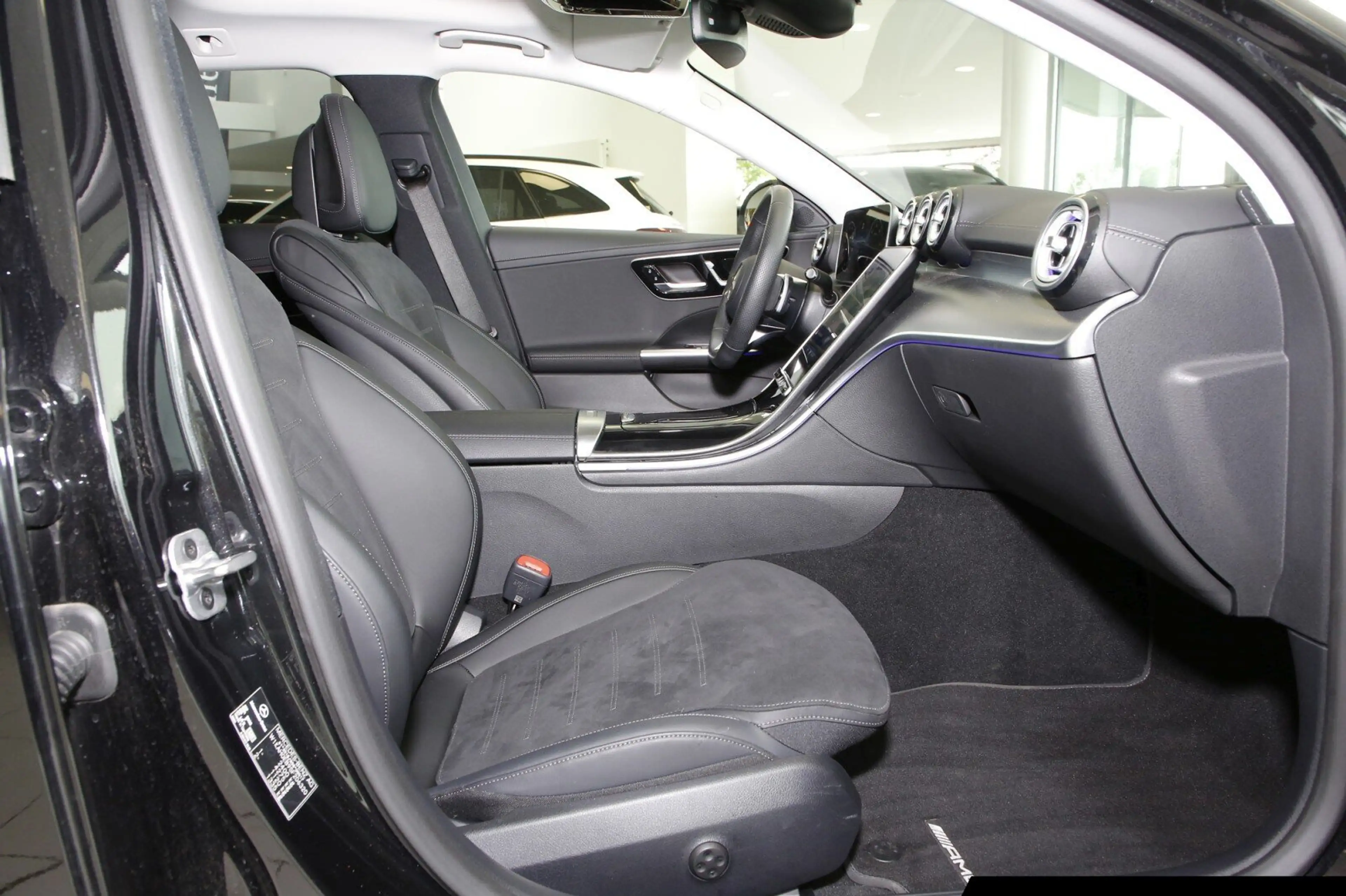 Mercedes-Benz C 220 C 220 d T AMG Night/Totw/Pano/AHK/Memo — photo 6