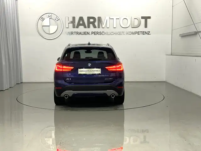 BMW X1 view 5