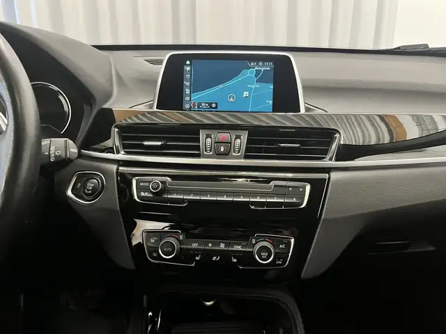 BMW X1 view 12