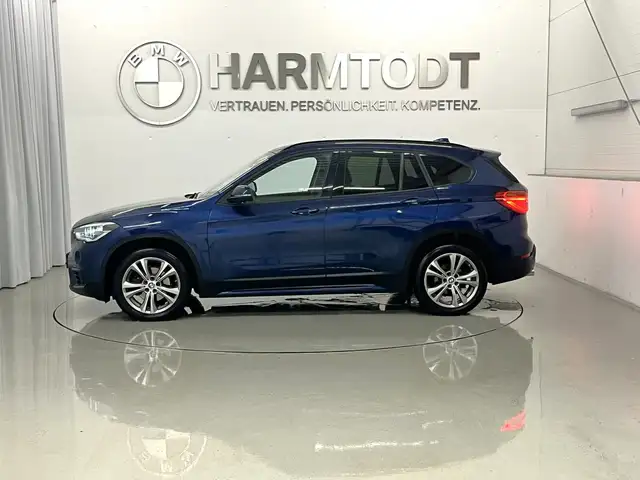 BMW X1 view 4