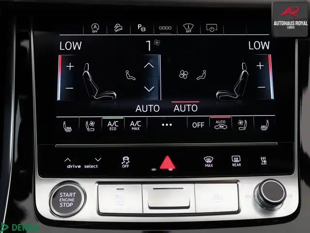 Audi Q8 view 20