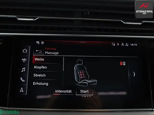 Audi Q8 view 17